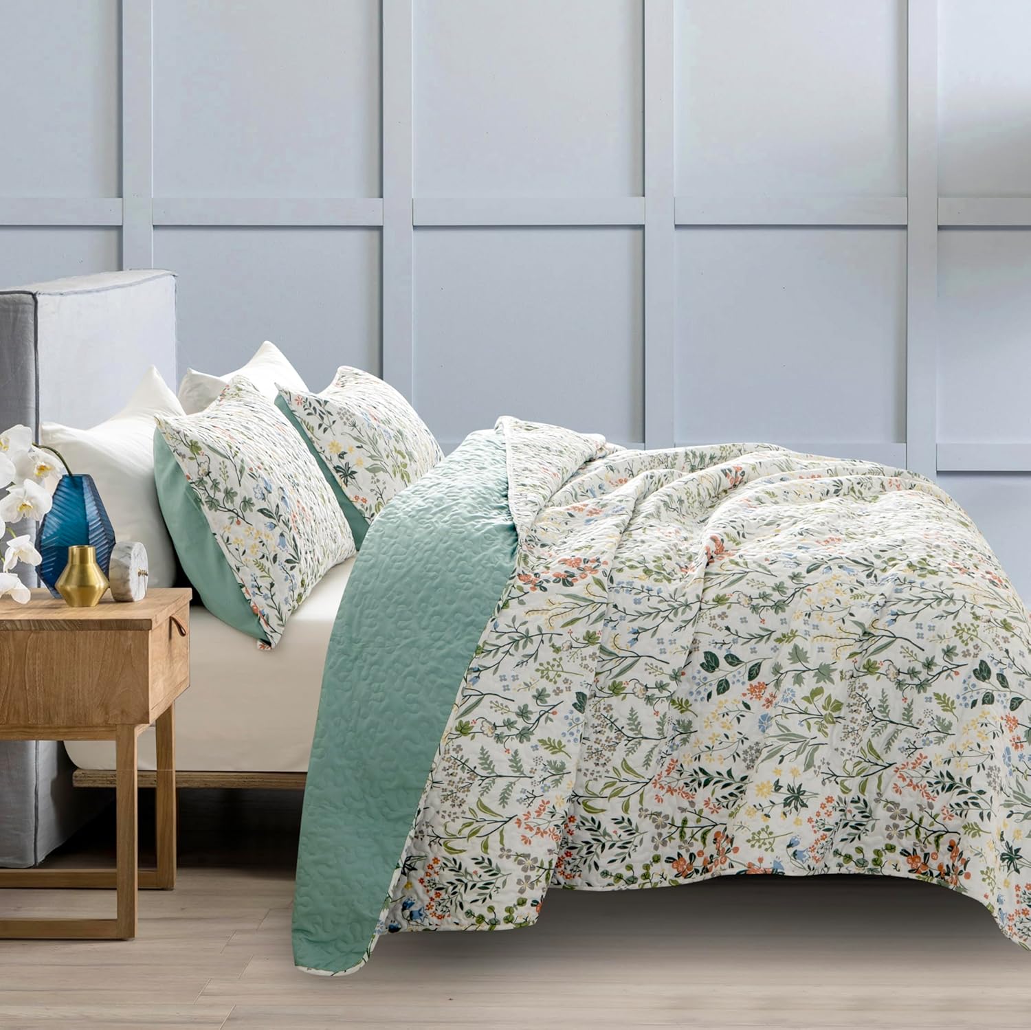 TISPLR Floral Quilt King Set 3 Pieces