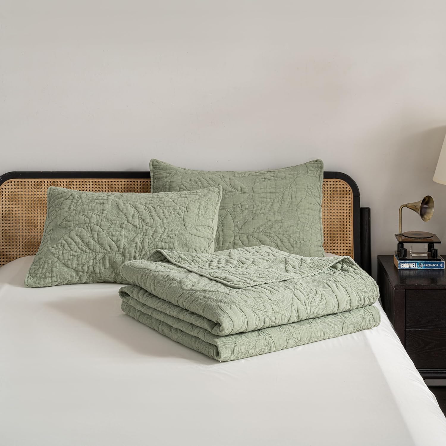 Texture Looms Cotton Quilt King Size Green Bedding Set