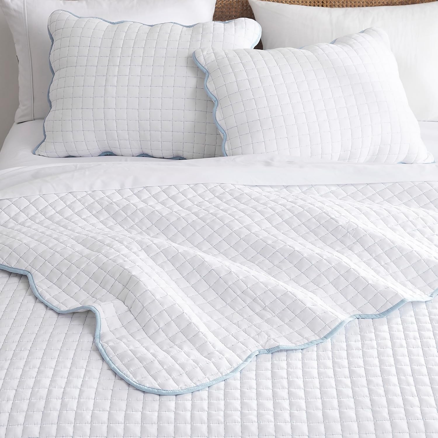 WDCOZY Blue Edge Cal King Quilt Bedding Set 1