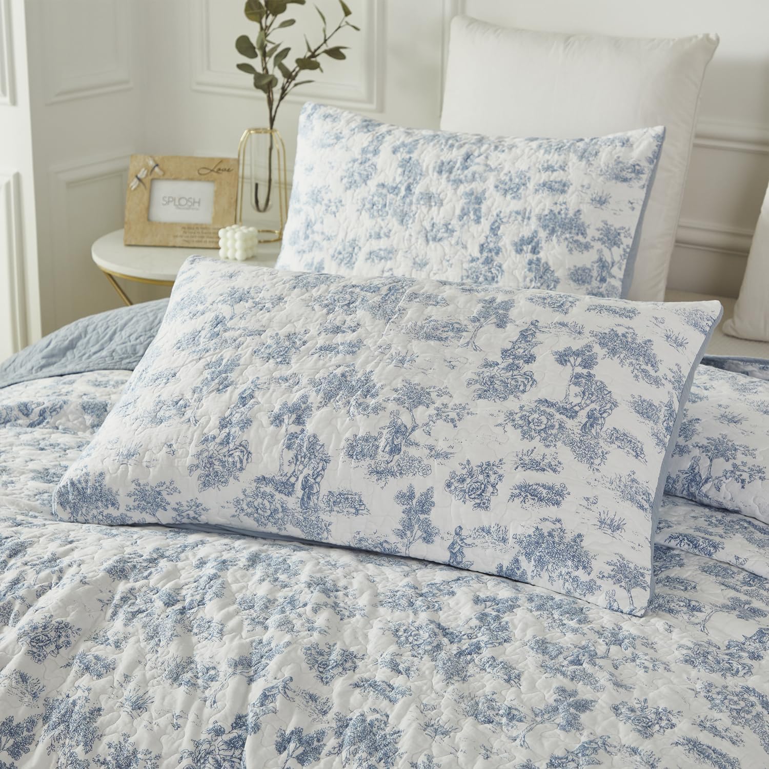 Brandream Cotton Toile Quilt Set 3-Piece Blue and White