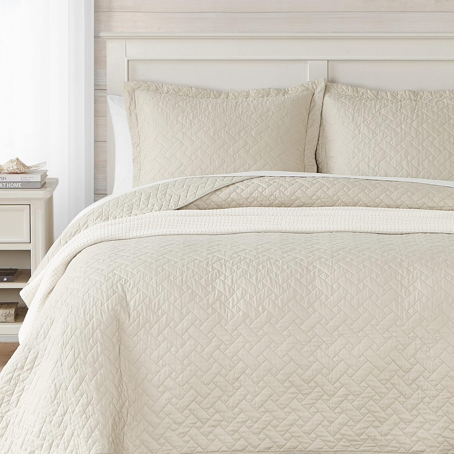 Tommy Bahama Chevron Dune Beige Quilt Set - King