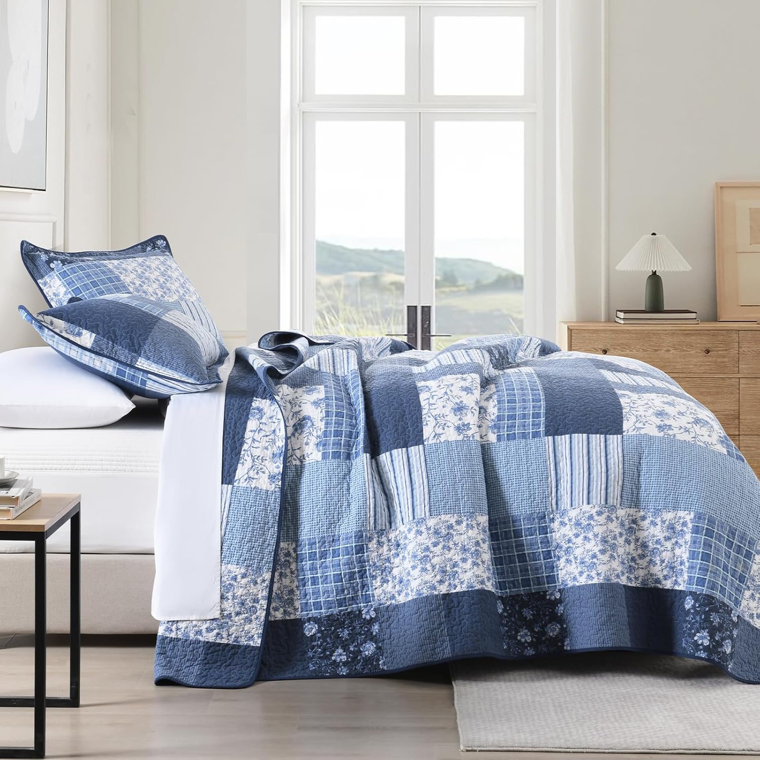 PANGUSHAN 100 Cotton King Quilt Set - Floral Patchwork 3pcs BlueWhite 1