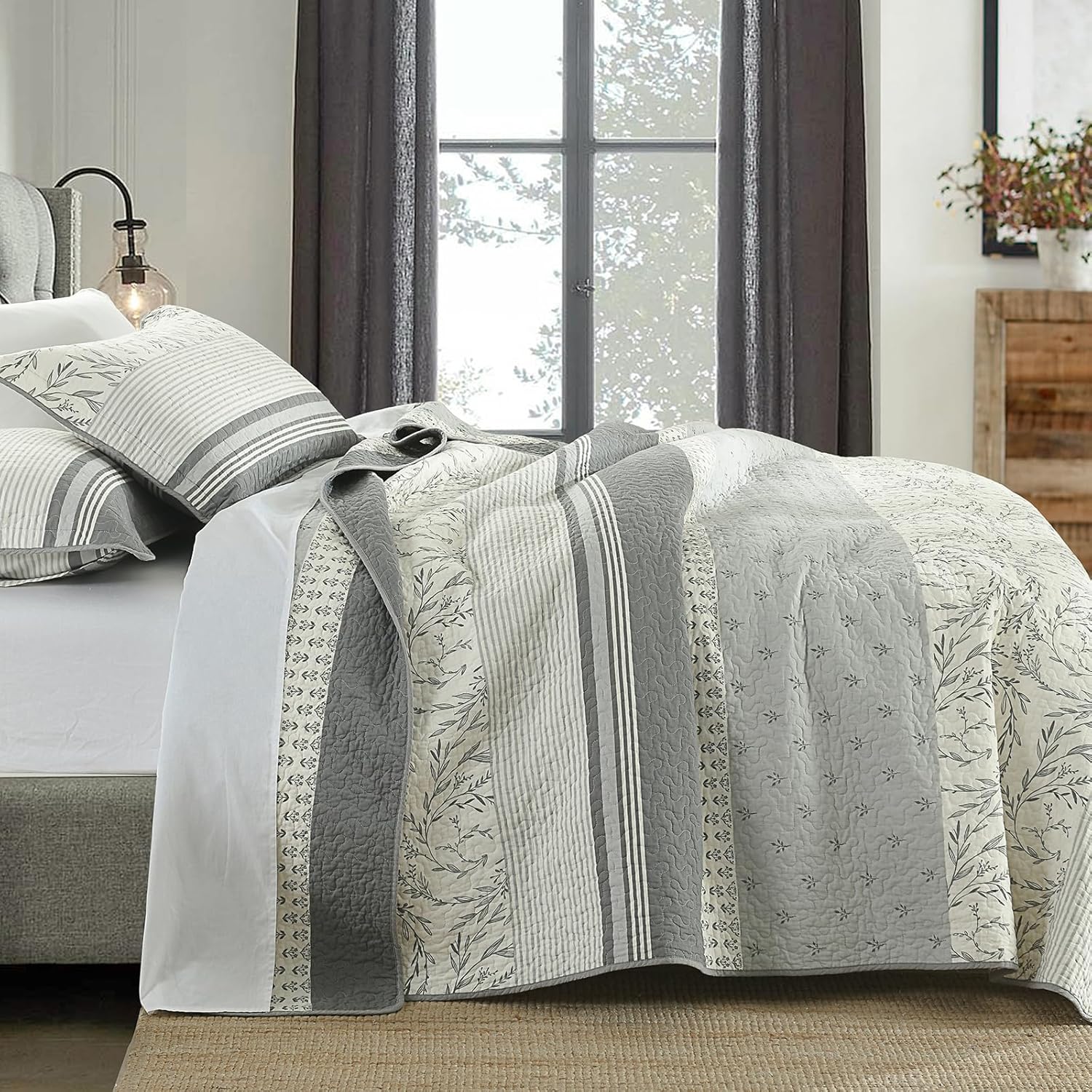 SOElinens King Size Gray White Quilt Set with Shams