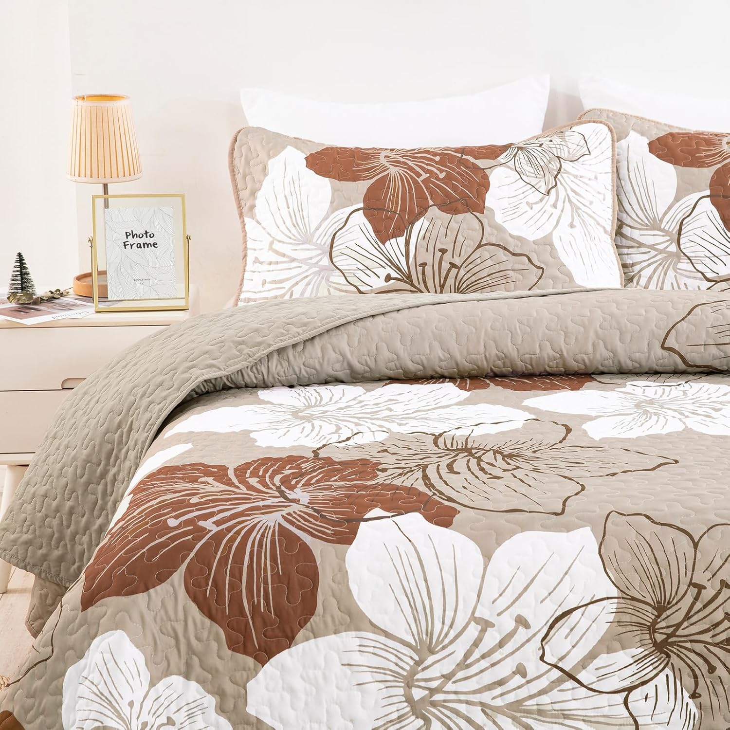 DJY 3 Piece King Taupe Floral Quilt Set