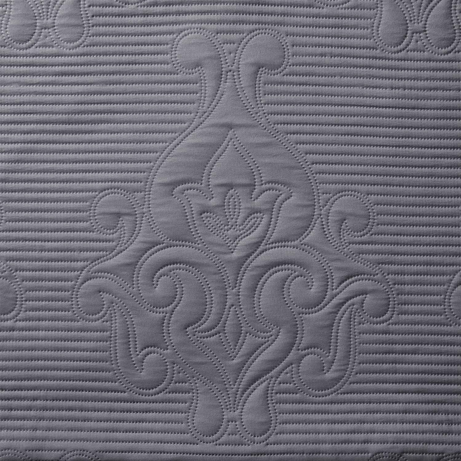 VCNY Home - Quilt Set 3-Piece FullQueen Solomun Grey