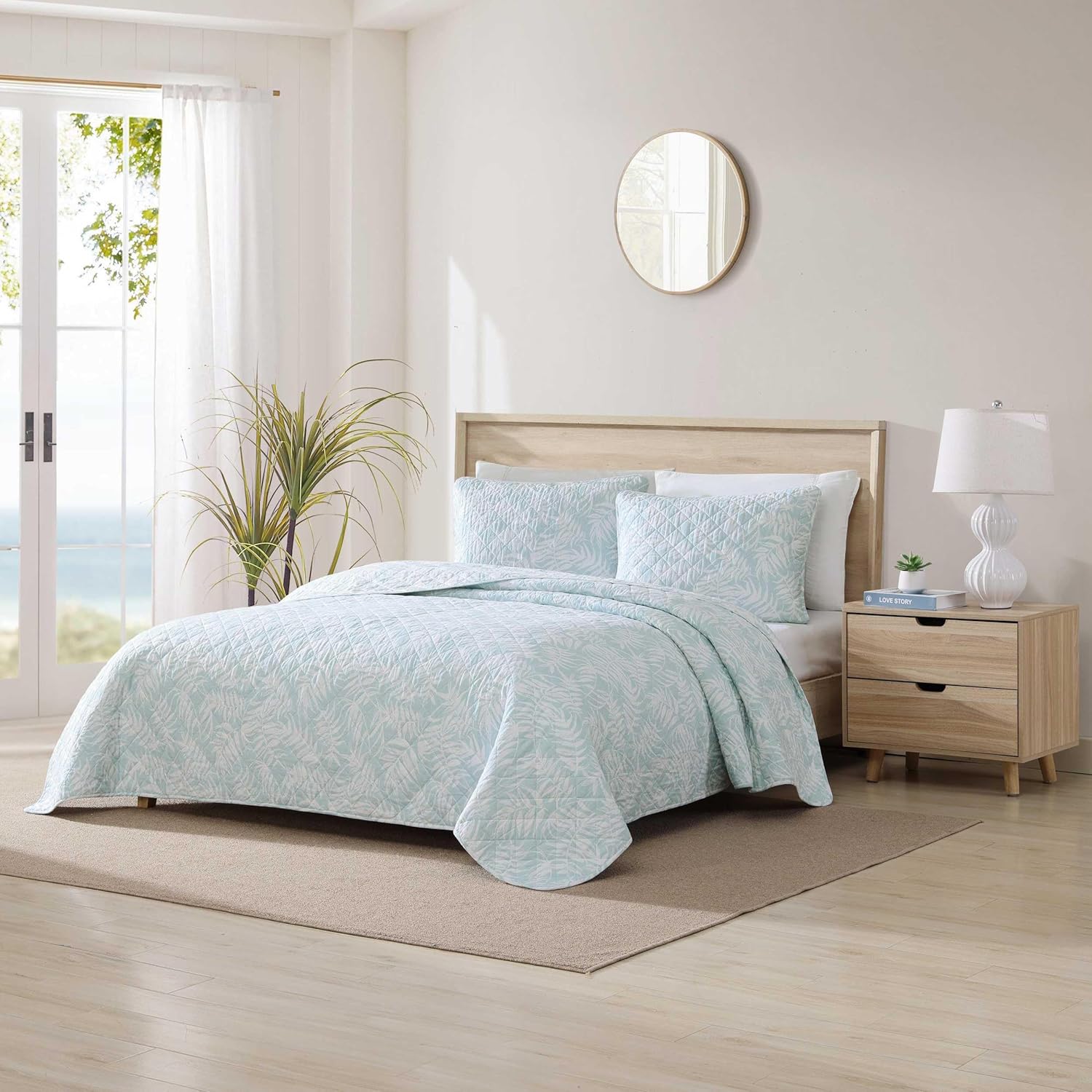 Tommy Bahama Queen Quilt Set with Shams