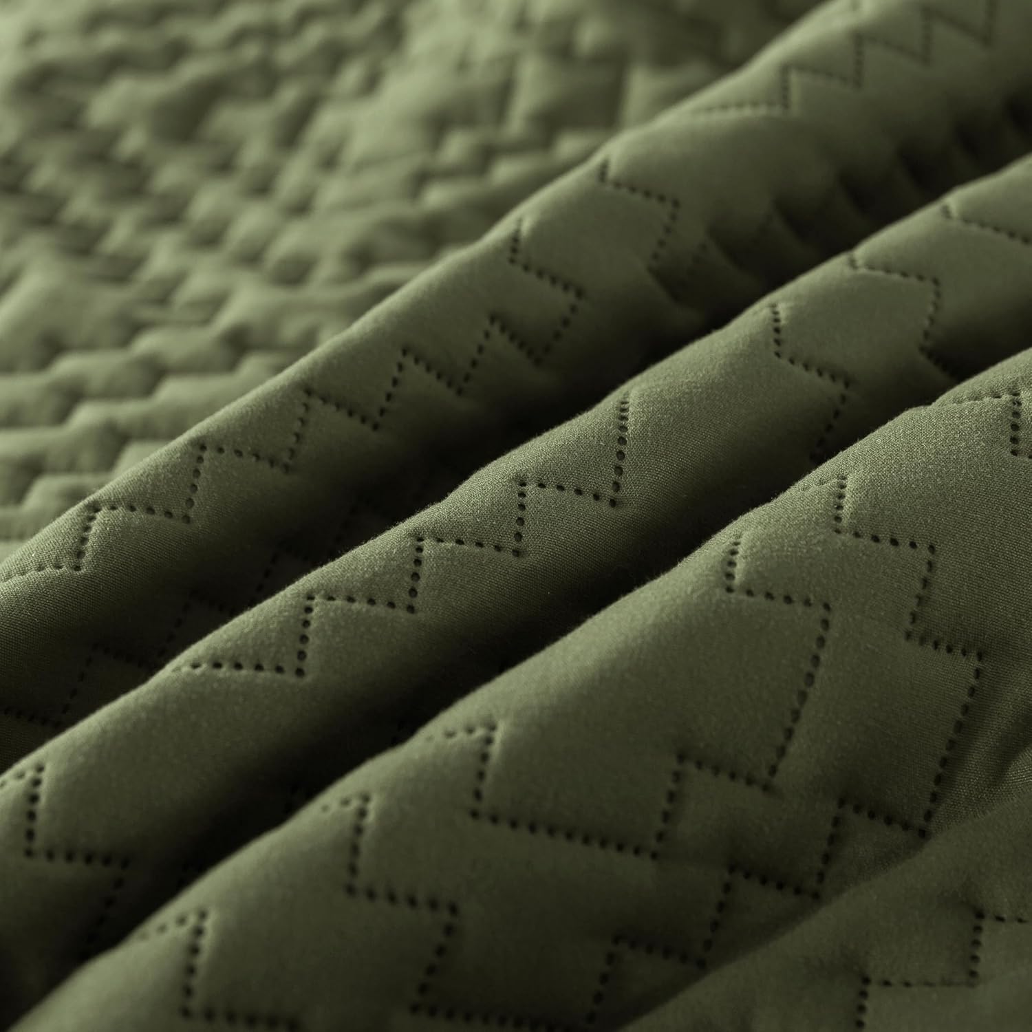 Olive Green Queen Quilt Set with Pillow Shams 3 Piece