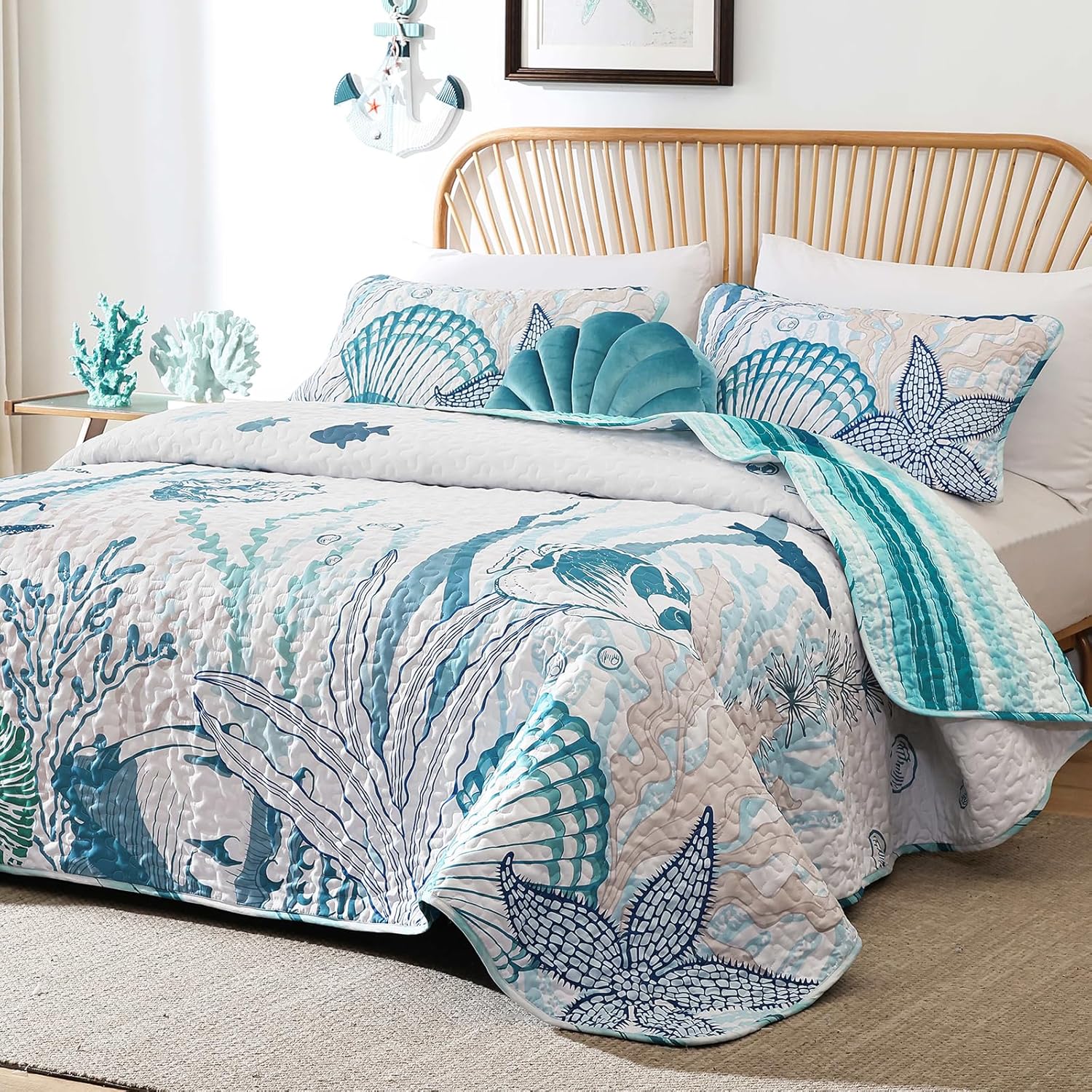 Coastal Quilts King Size 3 Piece Bedding Set
