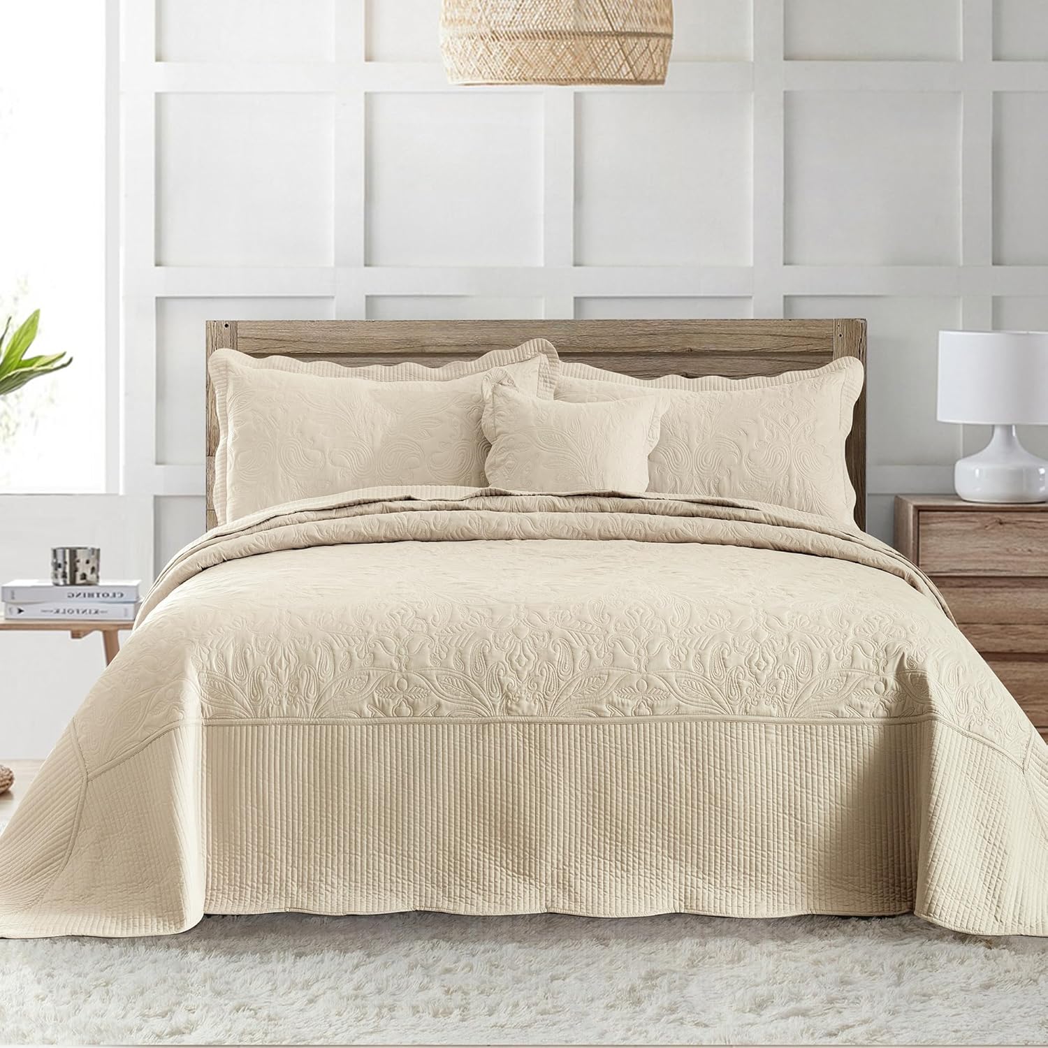 HoneiLife Oversized King Quilt Set - 120x120 Cal King 4-Piece Khaki