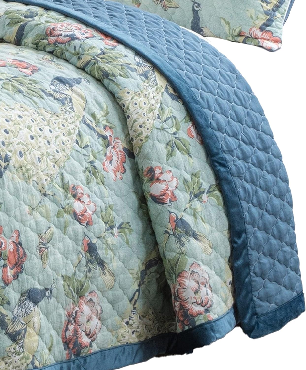 Benjara Eden 3 Piece King Quilt Set Peacock Print