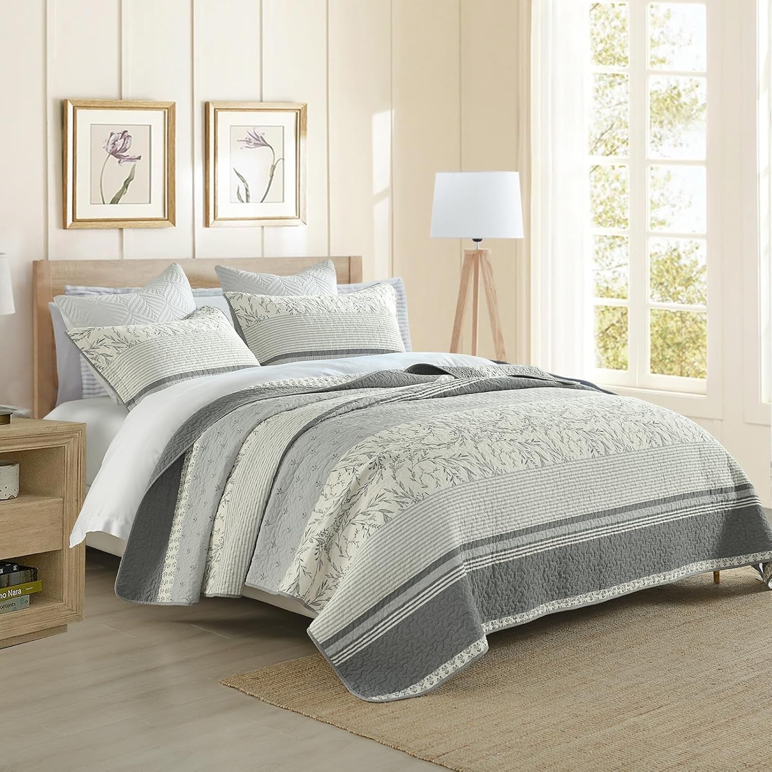 SOElinens King Size Gray White Quilt Set with Shams