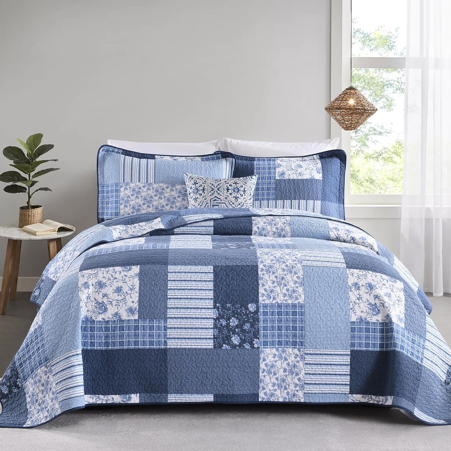 CozyStitch Plaid Queen Quilt Set - BlueWhite
