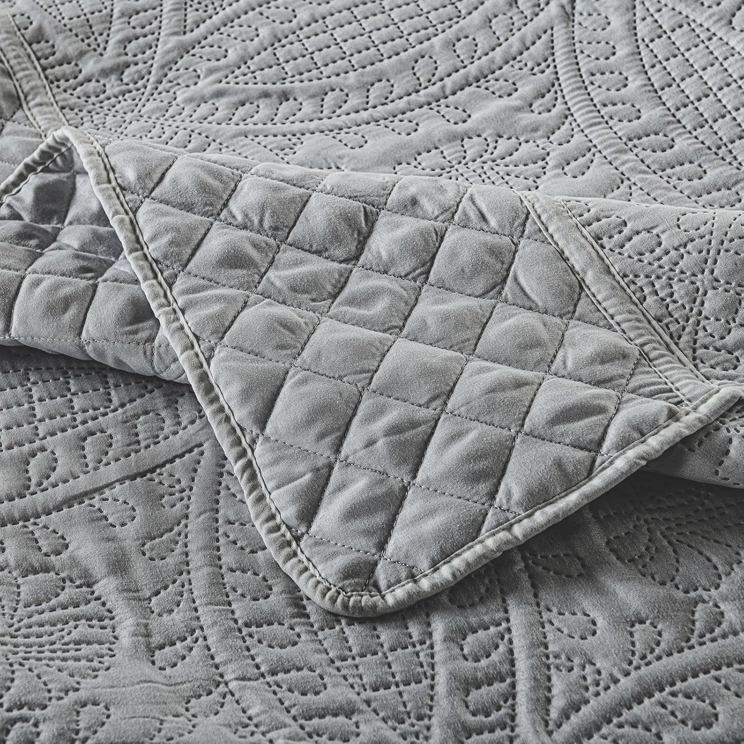 Boryard 3-Piece California King Quilt Set with Pillow Shams Grey