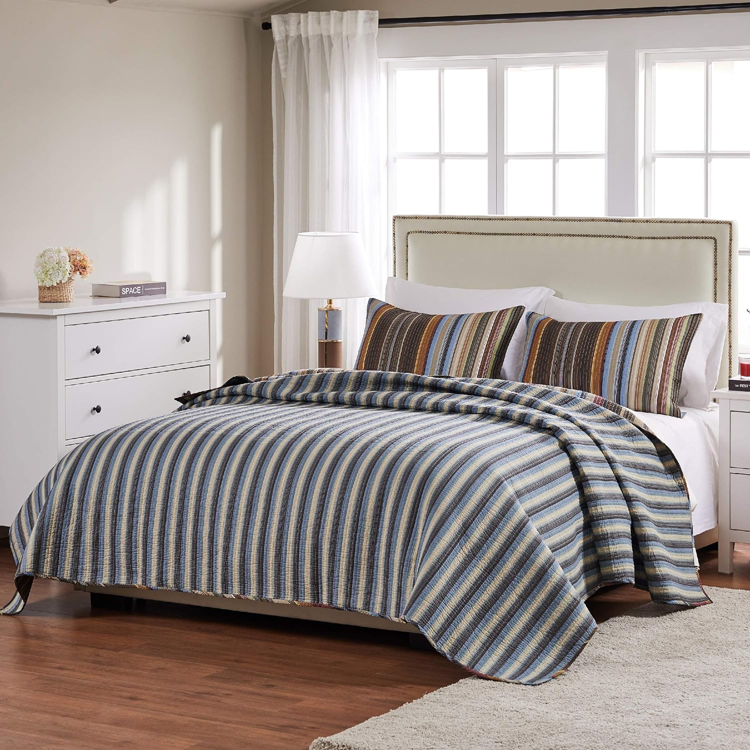 Greenland Home Barefoot Bungalow Durango Quilt Set FullQueen Natural 3-Piece