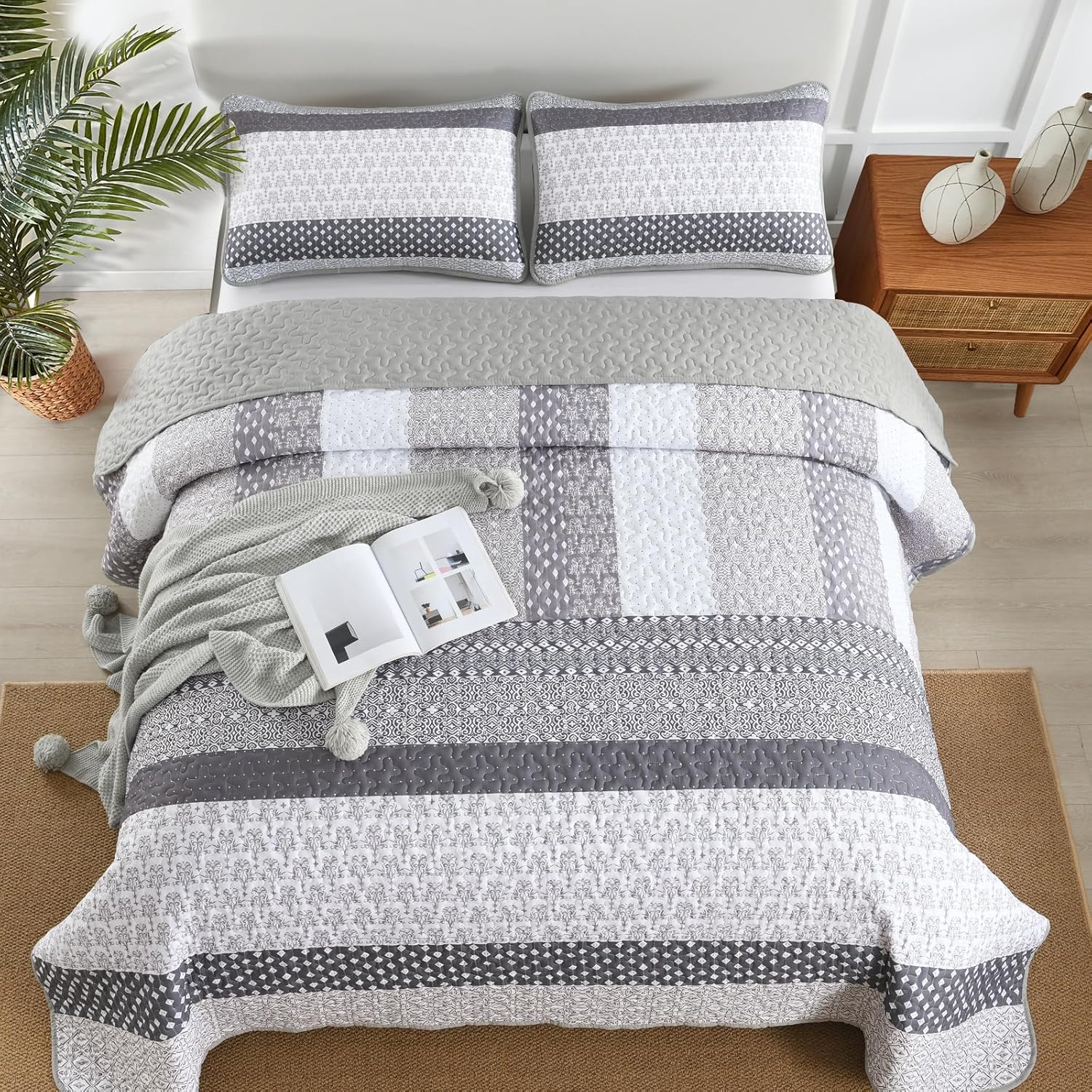 WONGS BEDDING Grey Boho Queen Quilt Set 3 pcs