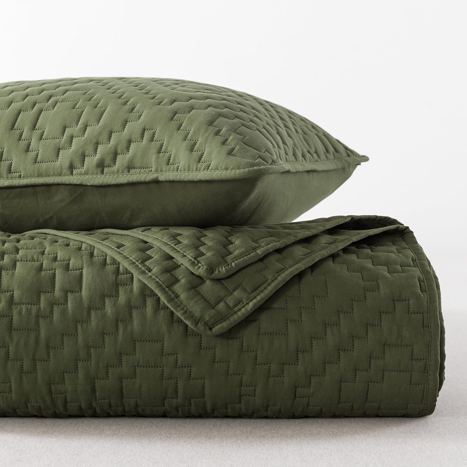 Olive Green Queen Quilt Set with Pillow Shams 3 Piece