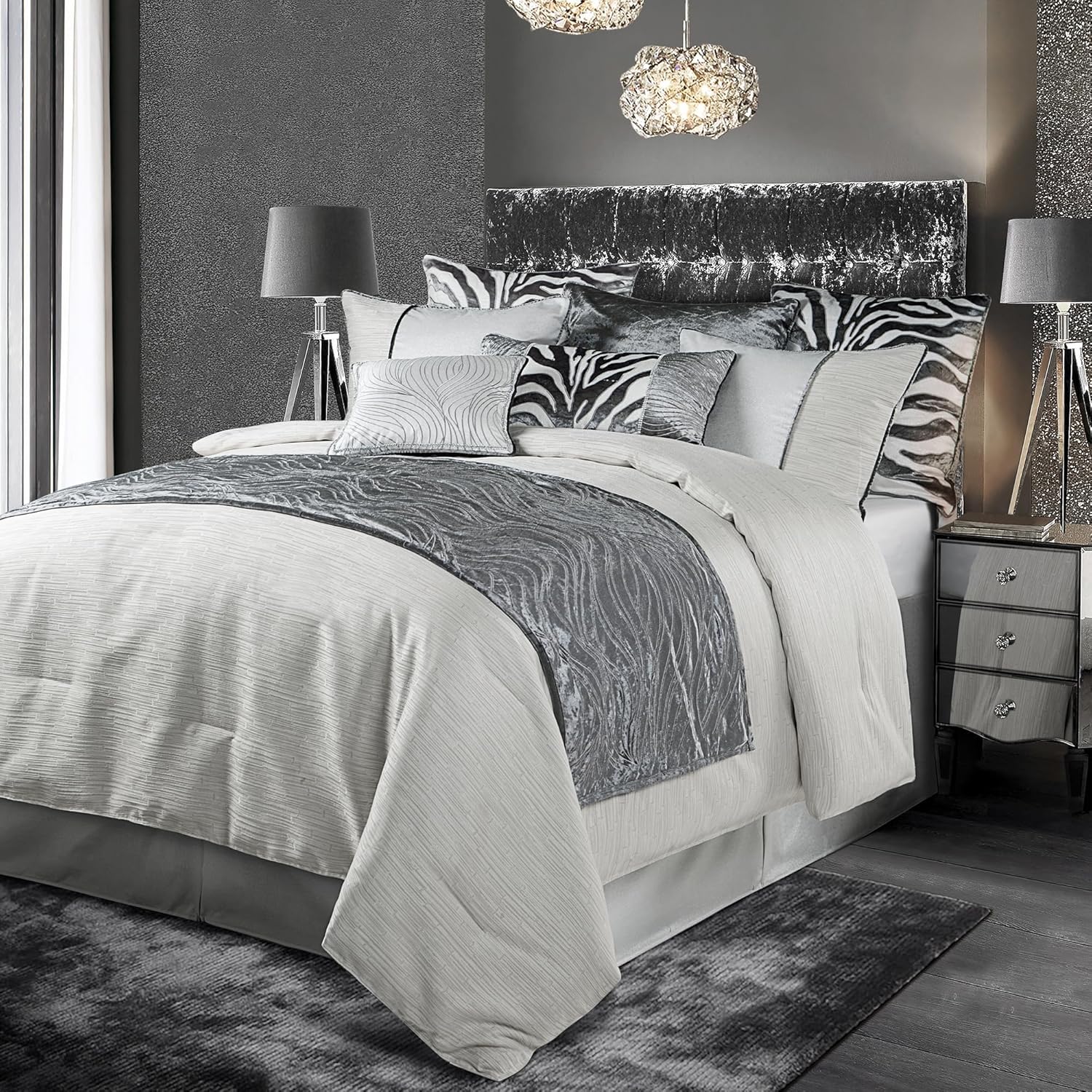 HiEnd Accents Celeste 4 Piece Super King Comforter Set 1