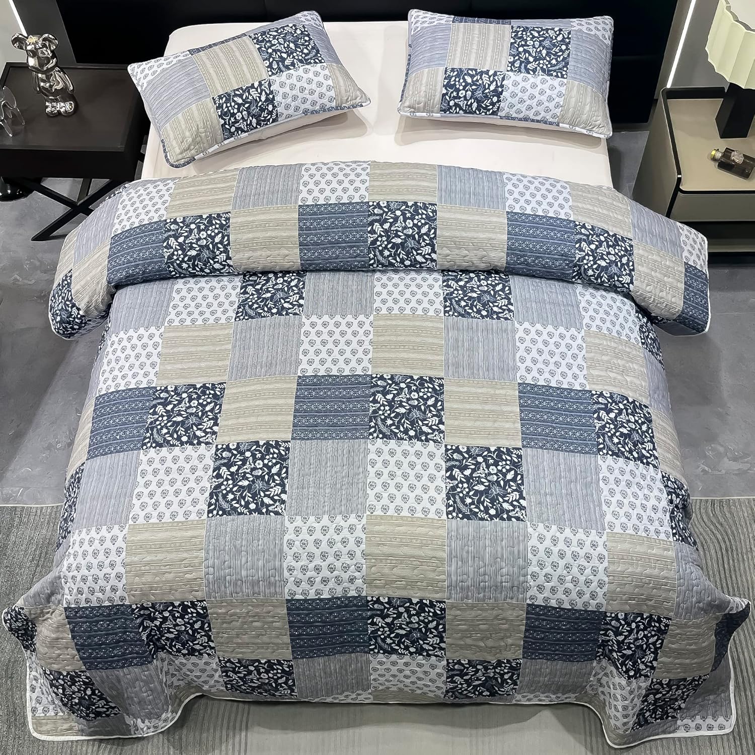 VIVILINEN Queen Size Reversible Quilt Set