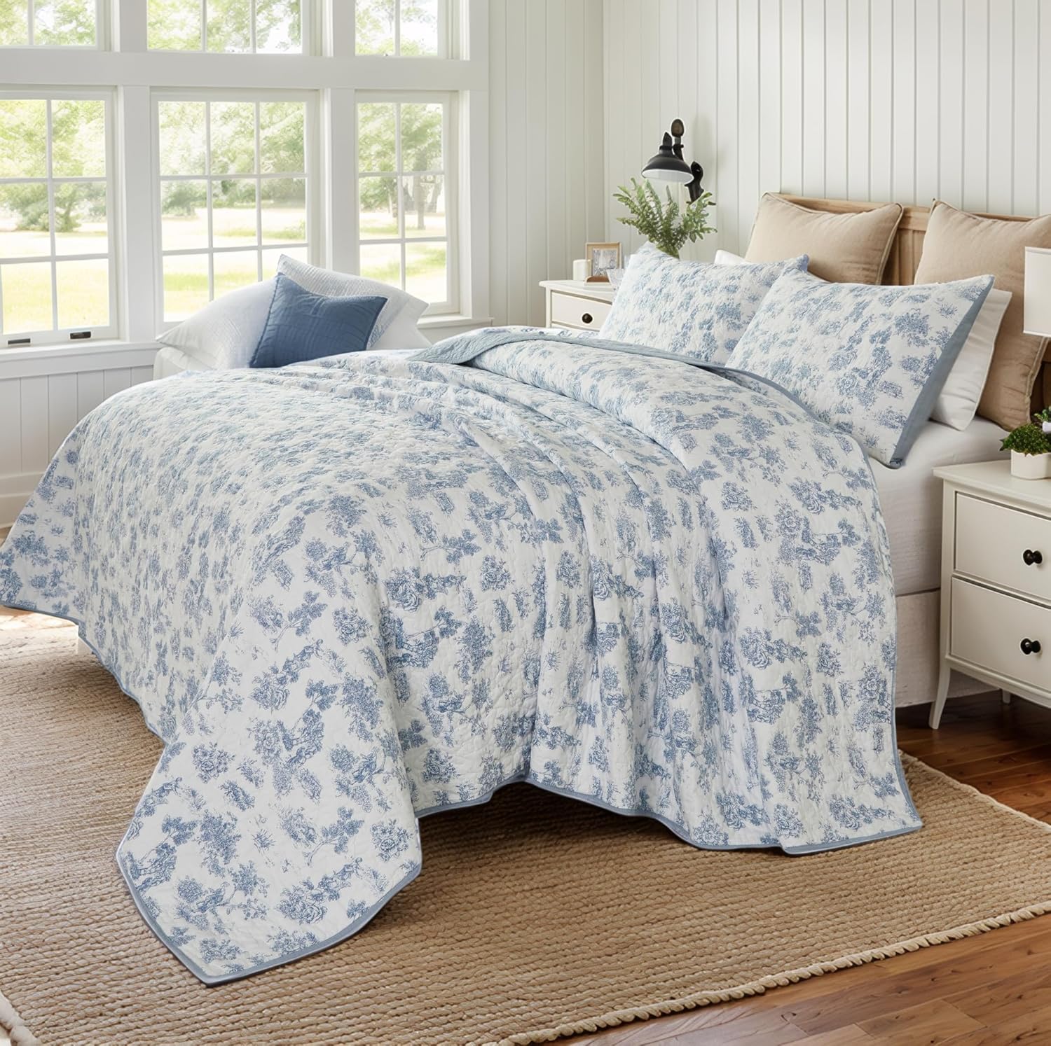 Brandream Cotton Toile Quilt Set 3-Piece Blue and White