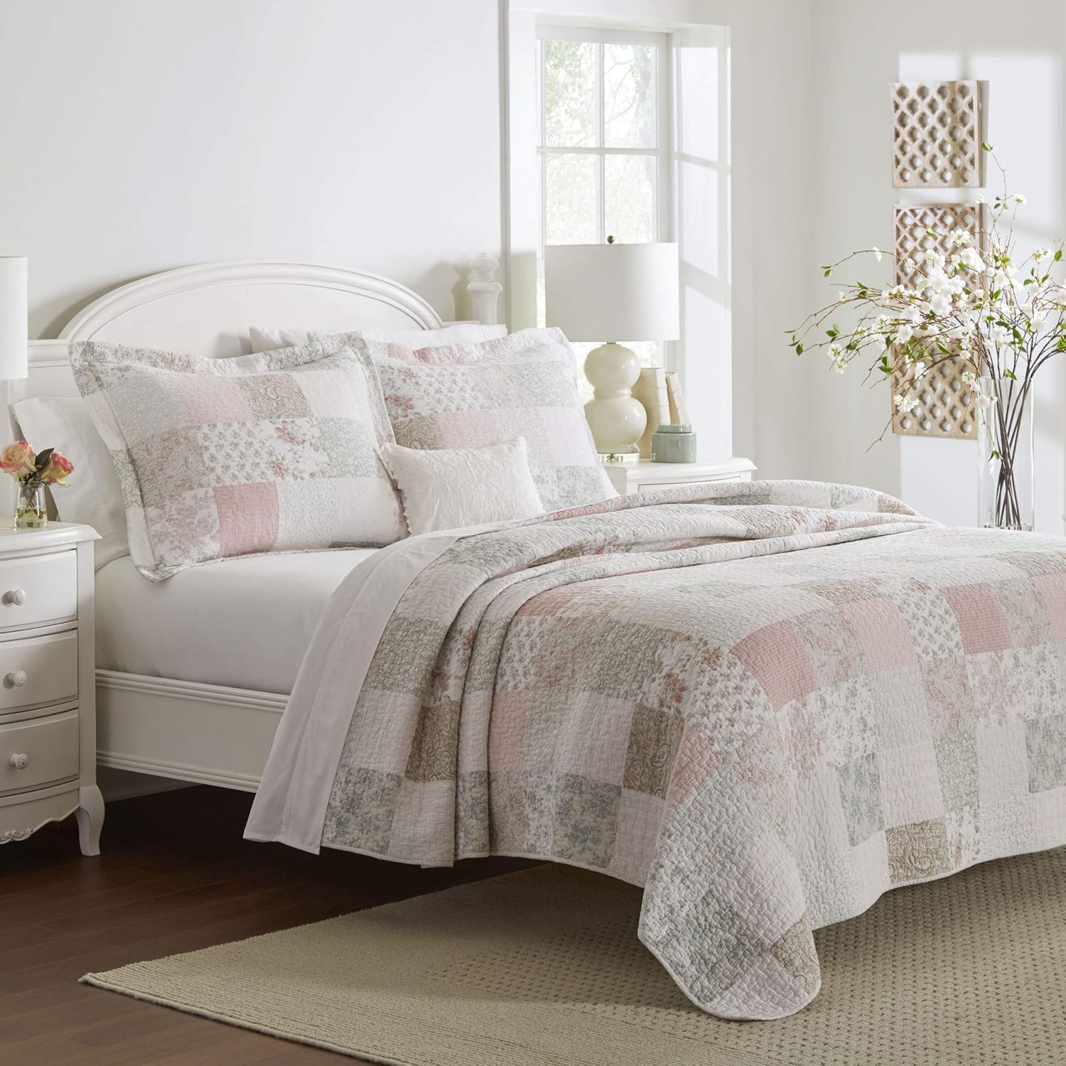 Laura Ashley Twin Quilt Set with Matching Sham