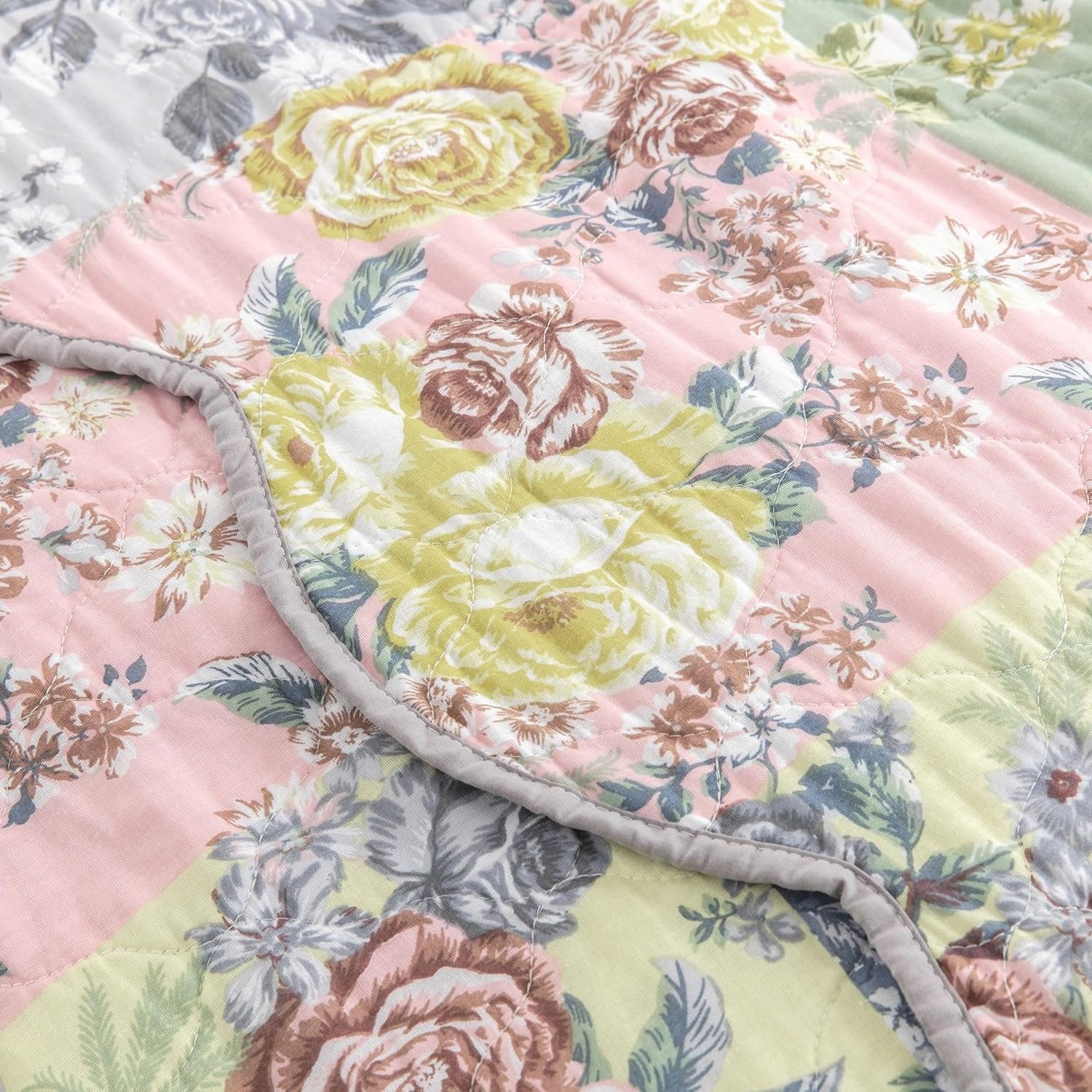 Benzara Eni 3 Piece California King Quilt Set