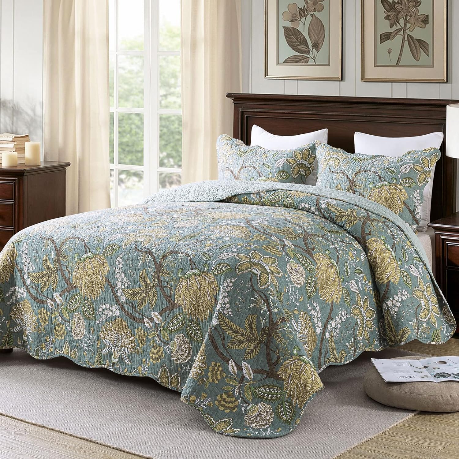 Travan 3-Piece Quilt Set with Shams Queen Size