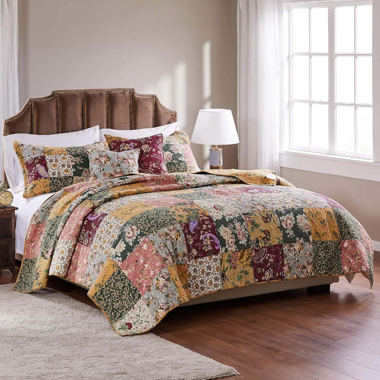 Greenland Home Antique Chic Cotton Patchwork Quilt Set
