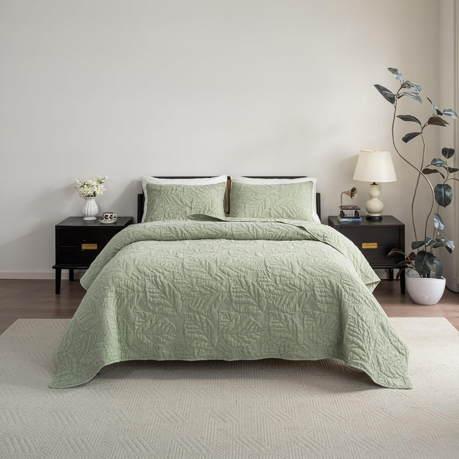 Texture Looms Cotton Quilt King Size Green Bedding Set