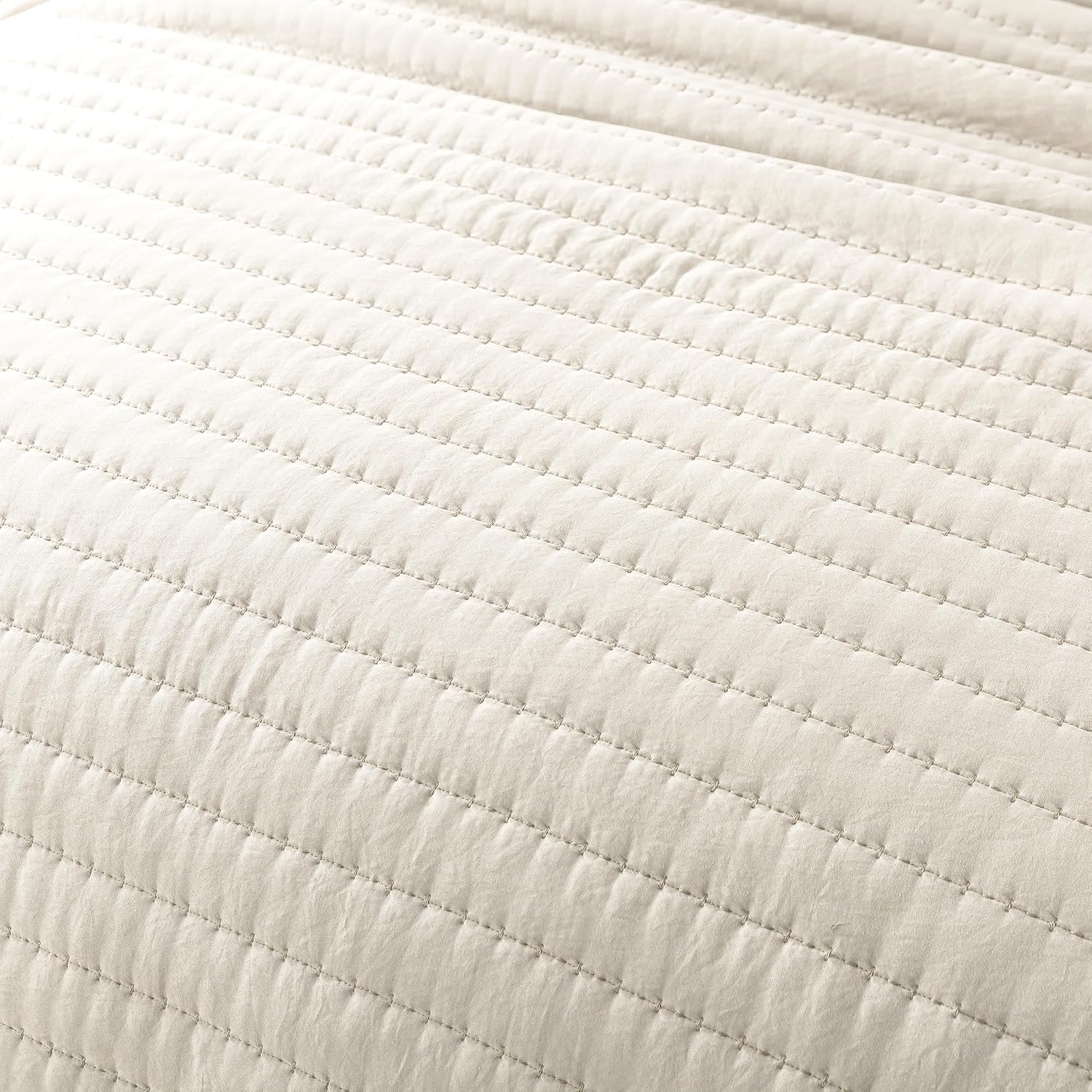 ROARINGWILD Ivory Oversized Quilt Bedding Set with 2 Shams