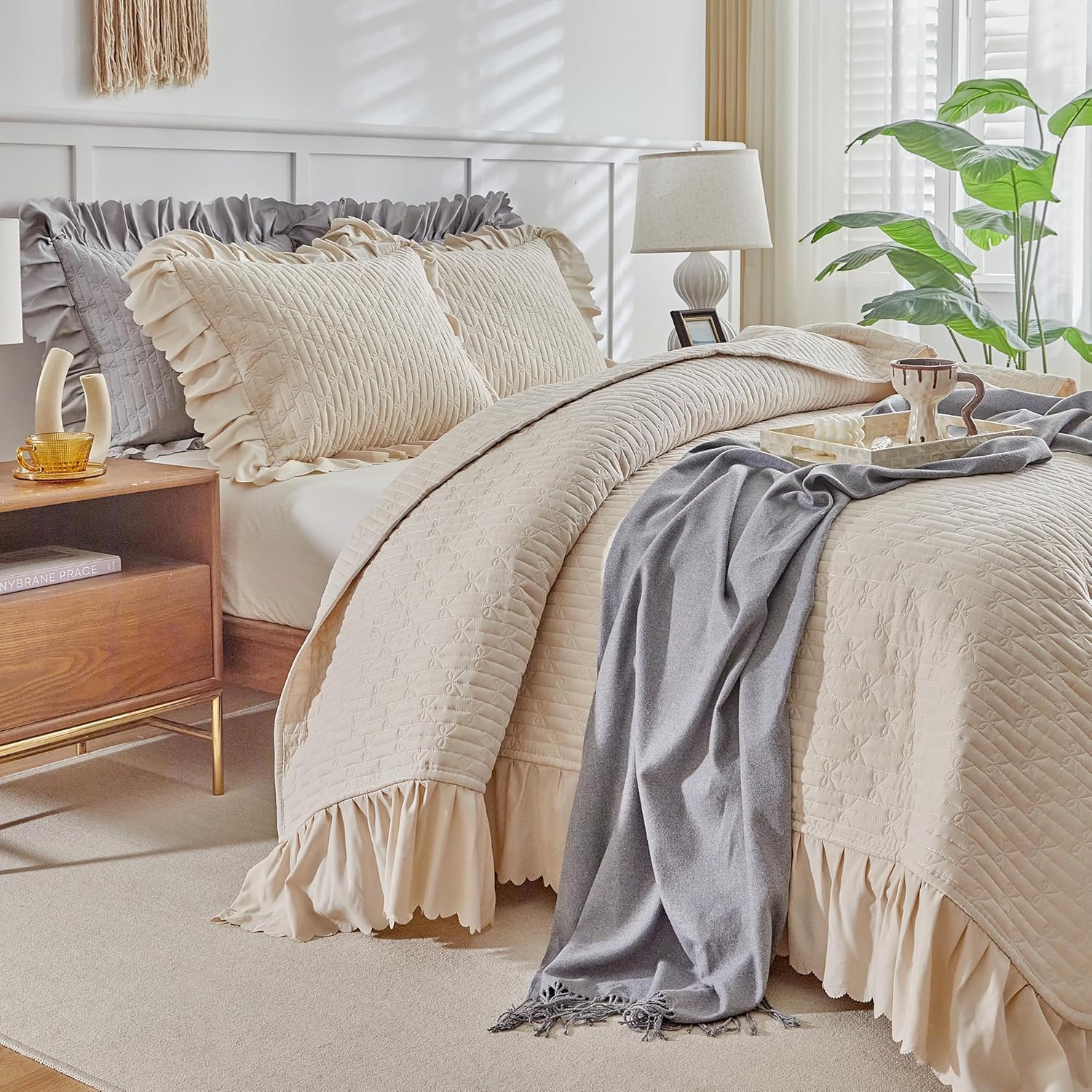 Ruffled Quilt Bedding Set California King 3PC Shabby Chic