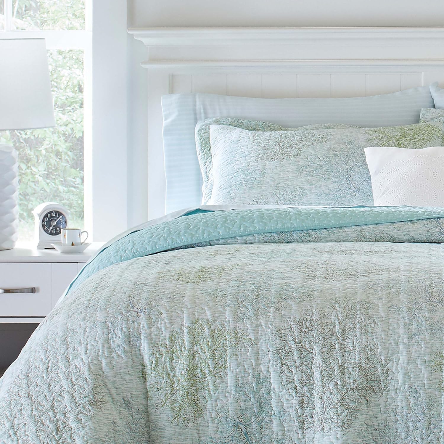 Laura Ashley King Quilt Set with Shams Saltwater Blue