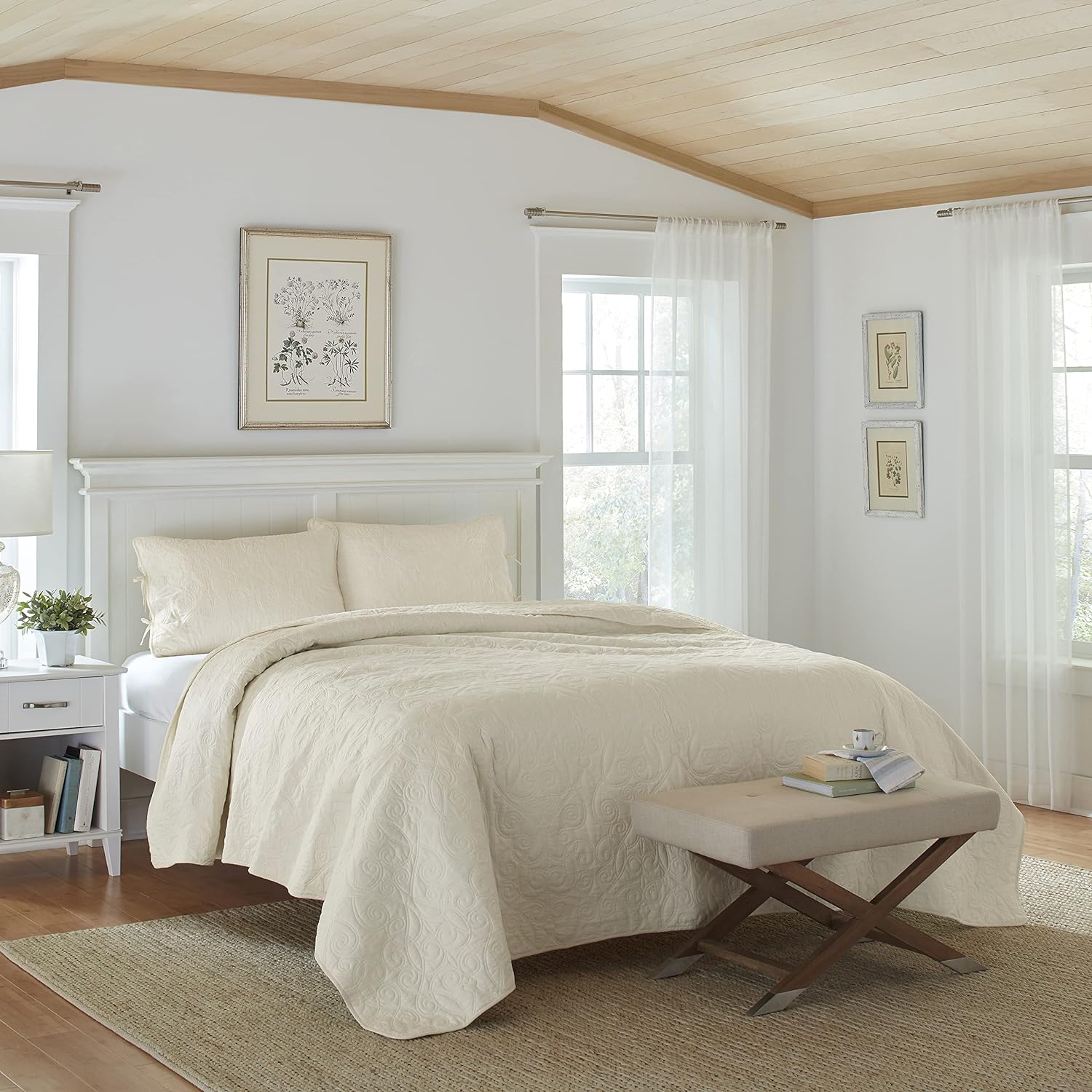 Laura Ashley Felicity Quilt Set King Ivory