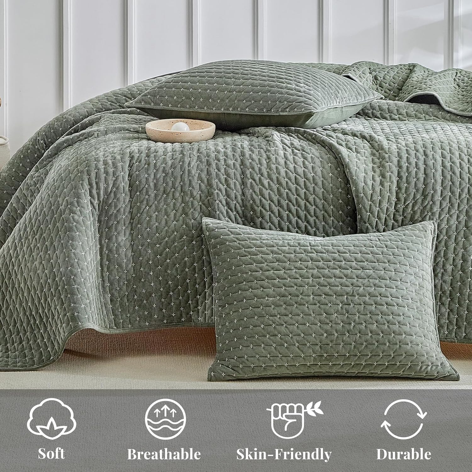 WARMDERN Velvet Quilt Set King Size Green 106 x 96