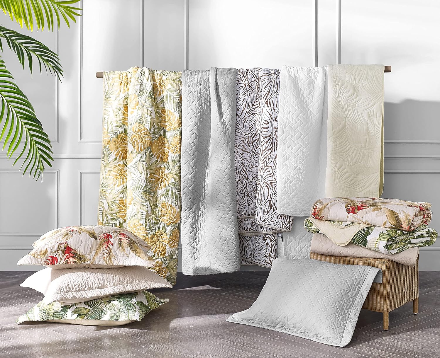 Tommy Bahama Queen Quilt Set with Shams 1