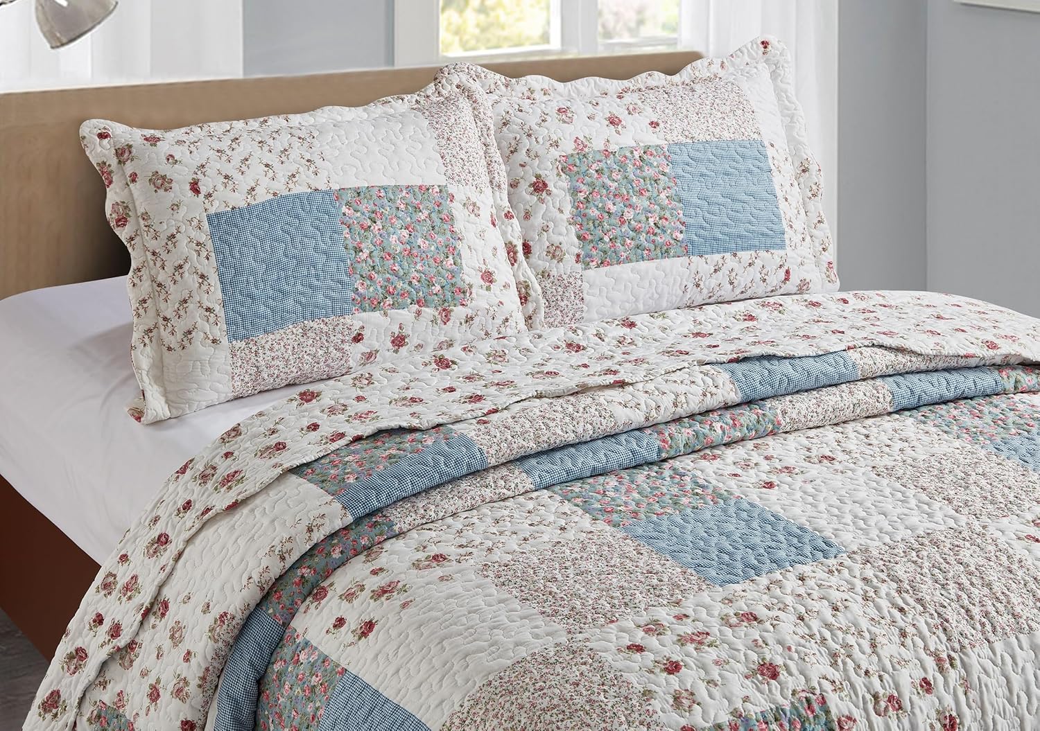 Brilliant Sunshine Pink Blue Patchwork Quilt Set
