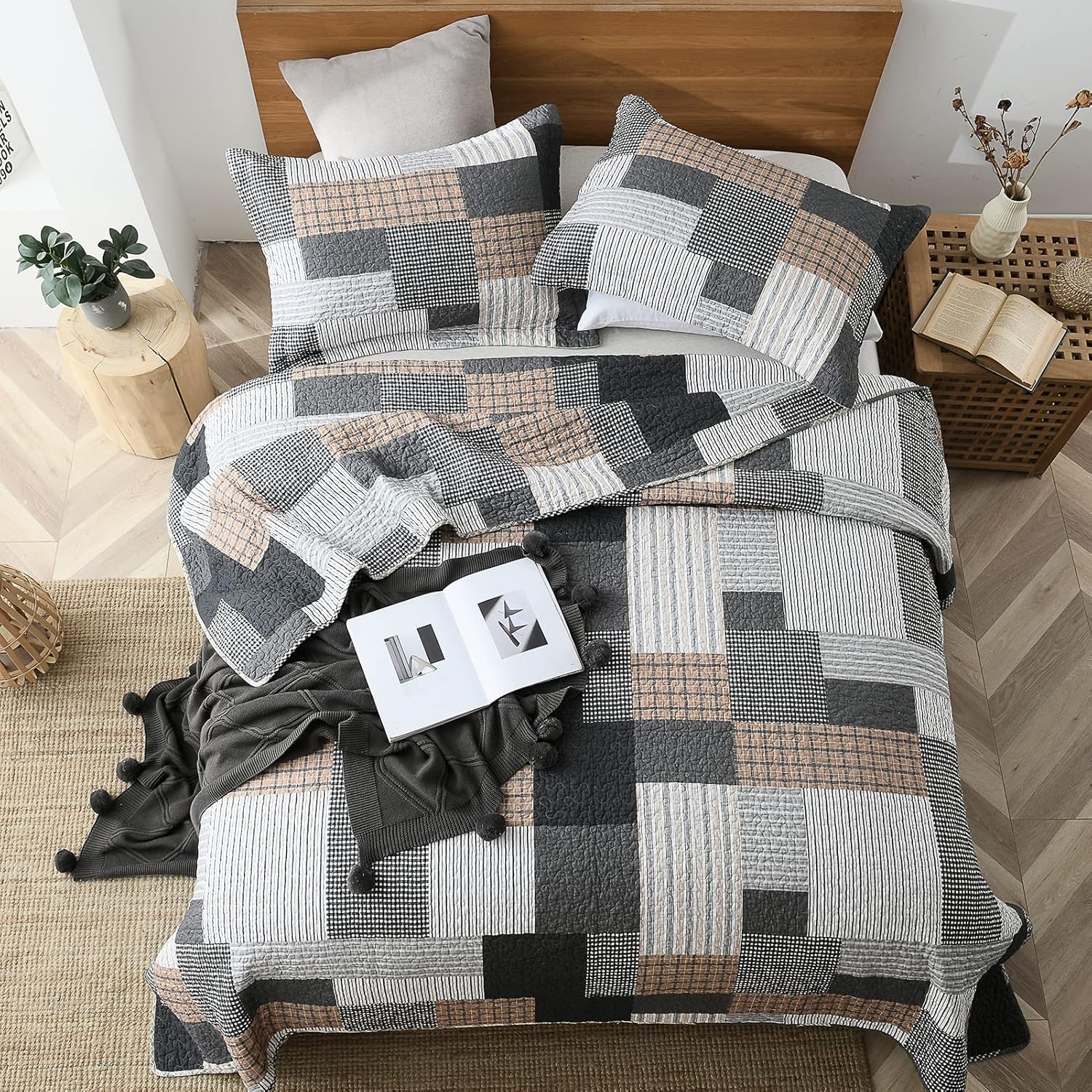 SahSahCasa King Quilt Set 3 Piece Grey Black Brown White