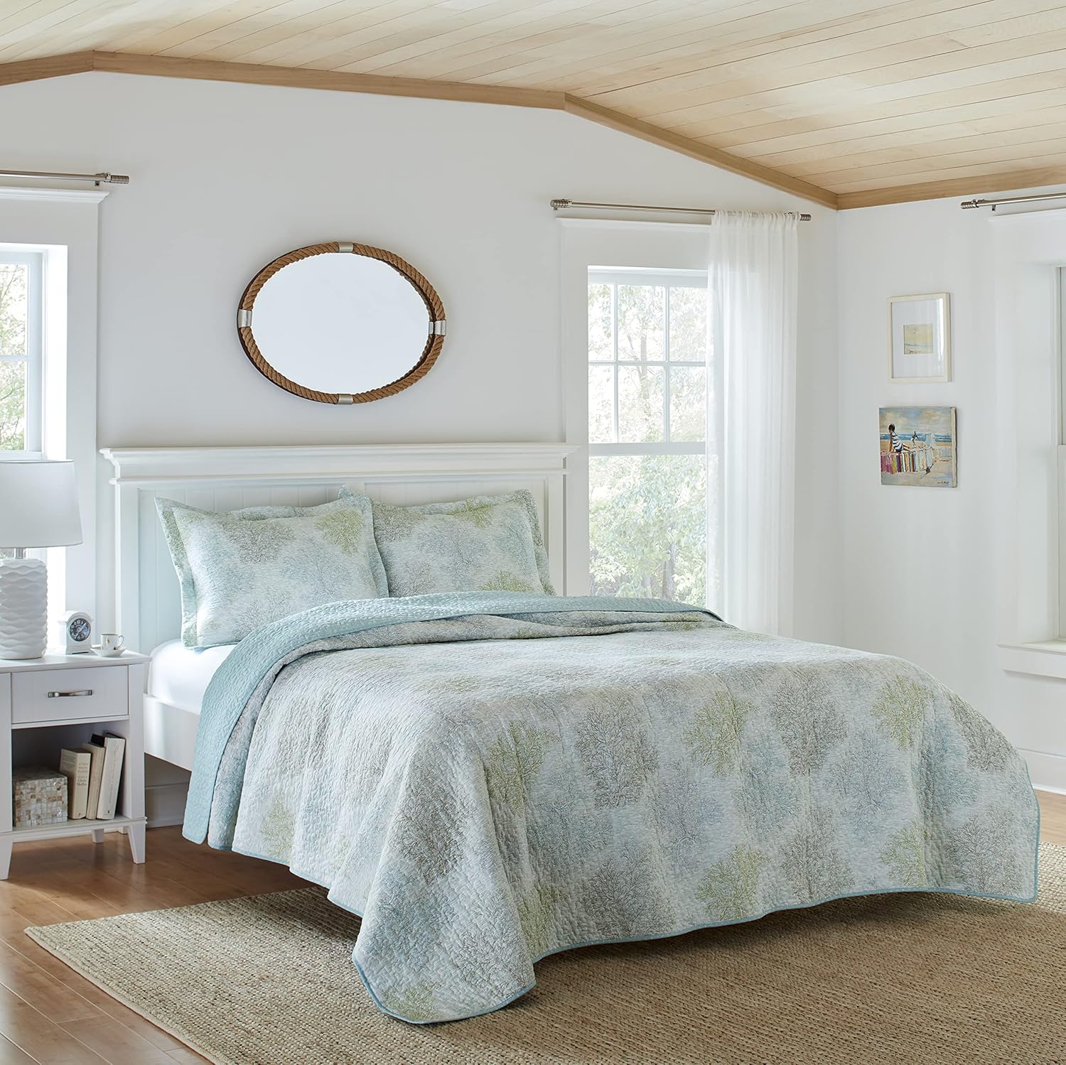 Laura Ashley King Quilt Set with Shams Saltwater Blue