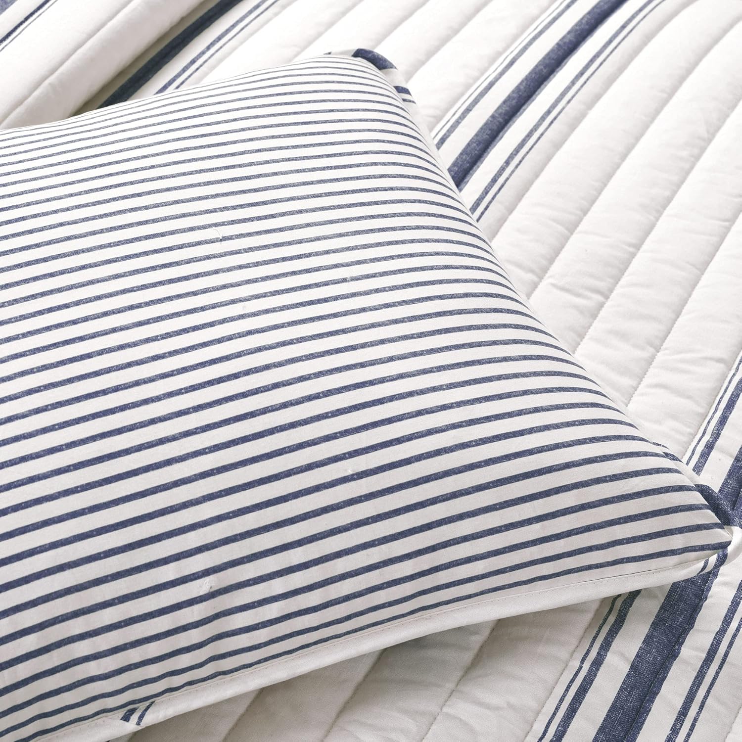 Lush Decor Farmhouse Stripe Reversible Quilt Set - KingCalifornia King