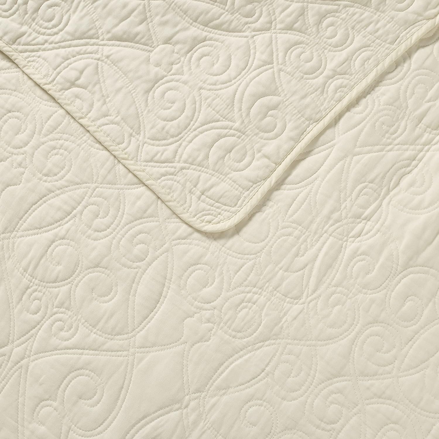 Laura Ashley Felicity Quilt Set King Ivory