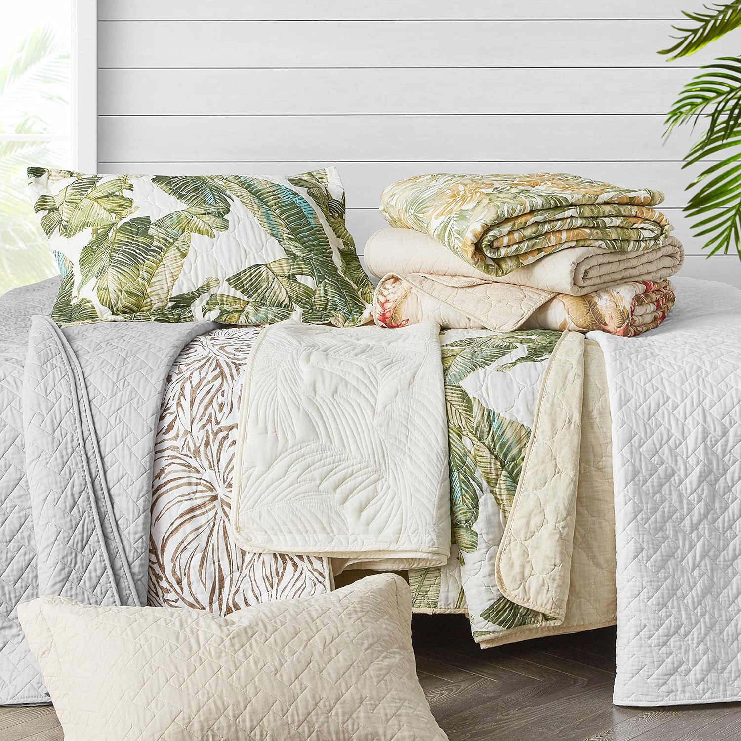 Tommy Bahama Queen Quilt Set with Shams 1