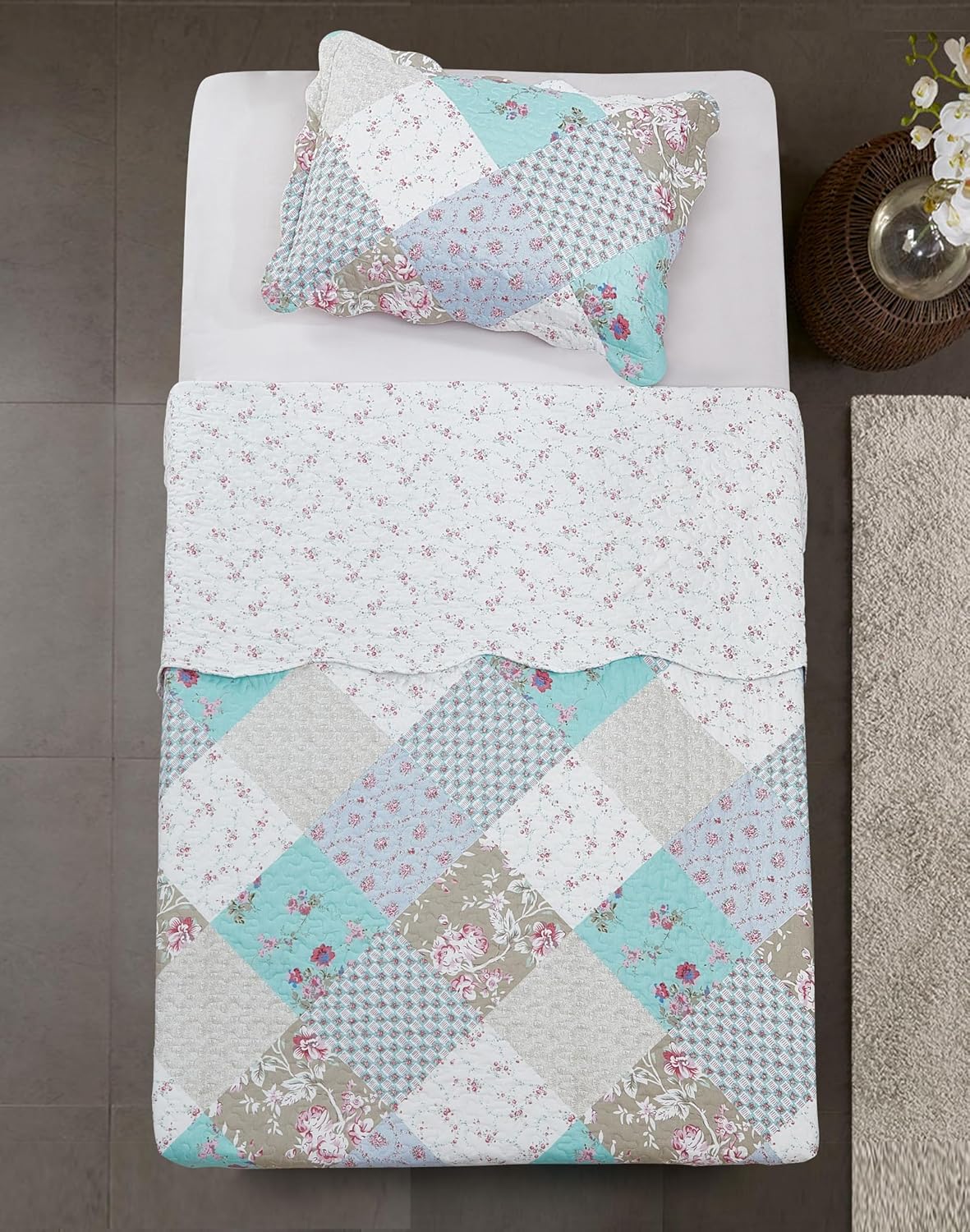 Brilliant Sunshine Blue Green Rose Quilt Set Twin