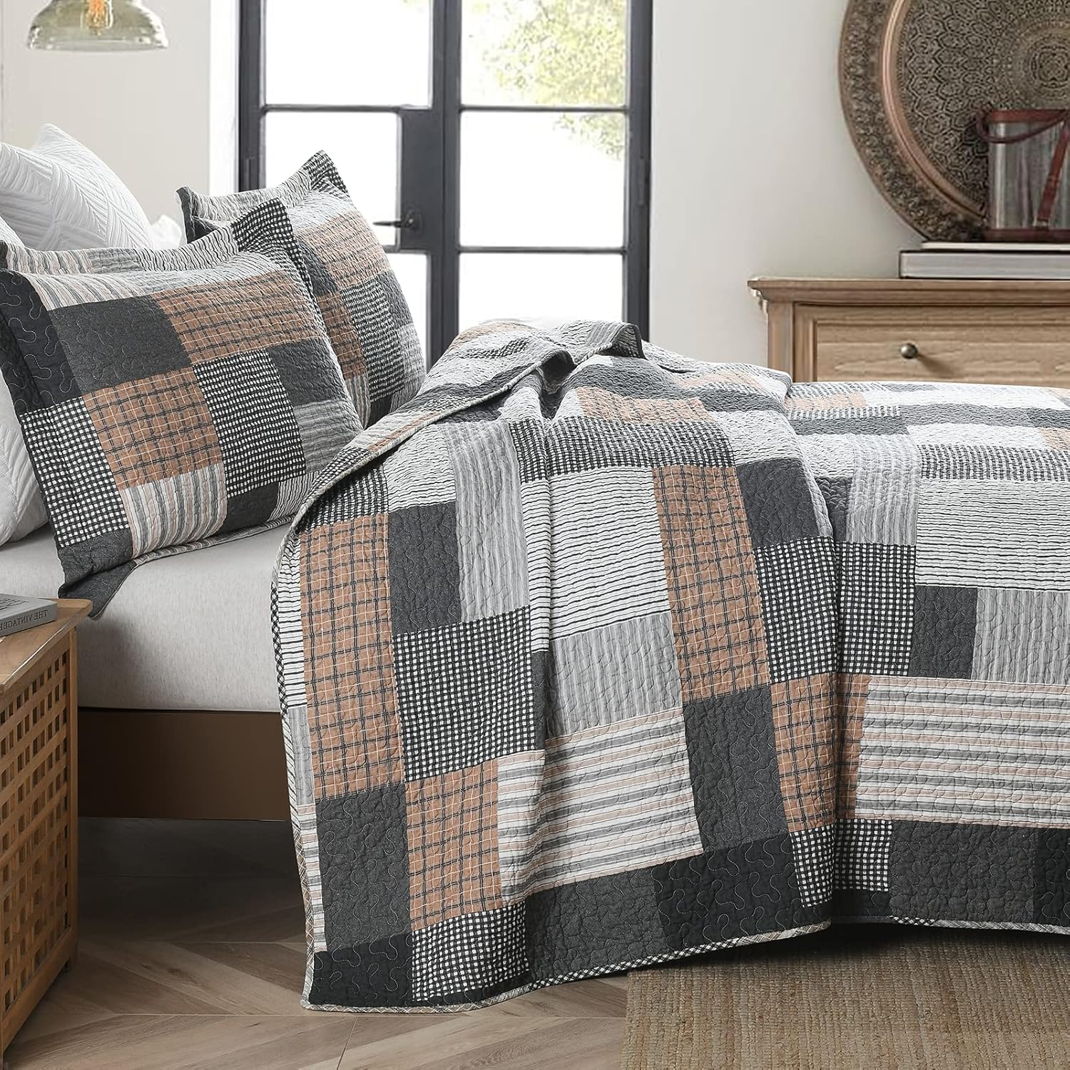 SahSahCasa King Quilt Set 3 Piece Grey Black Brown White