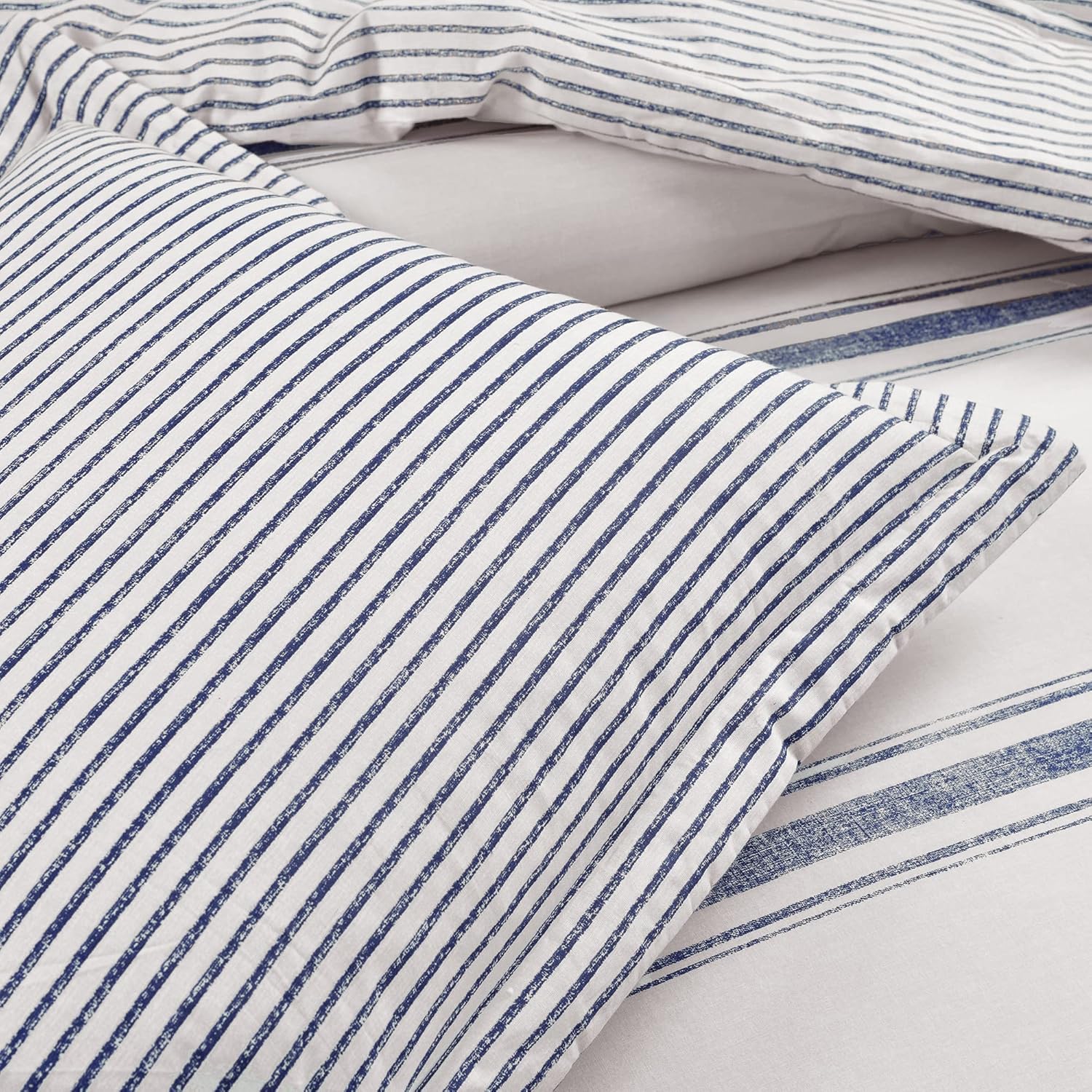 Lush Decor Farmhouse Stripe Reversible Comforter Set