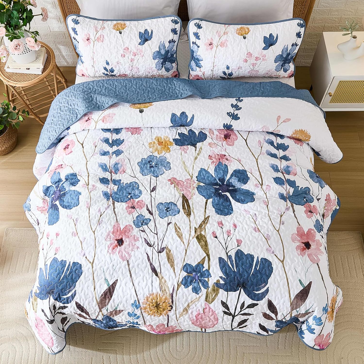 Anibedding Dark Blue Floral Quilt Set King