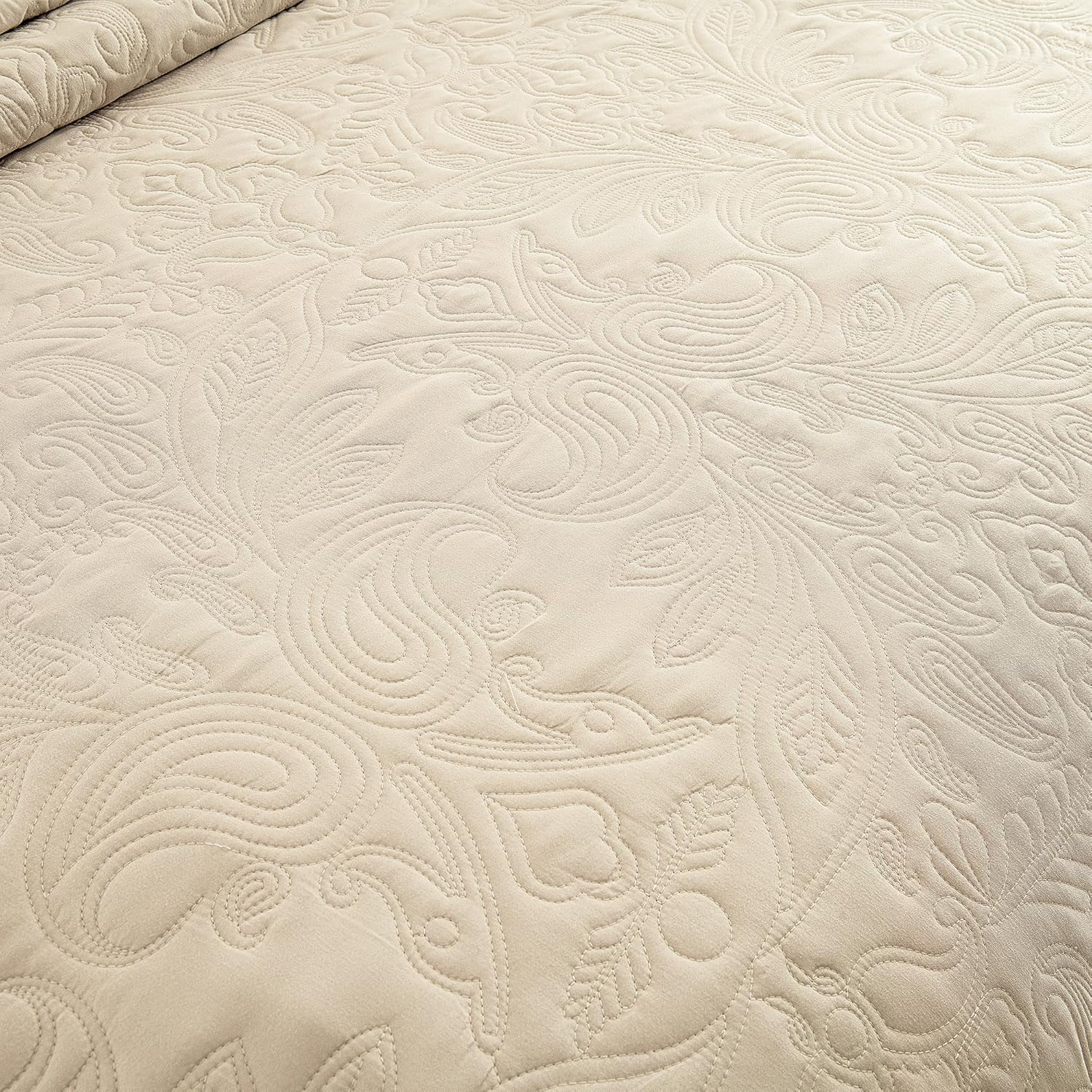 HoneiLife Oversized King Quilt Set - 120x120 Cal King 4-Piece Khaki