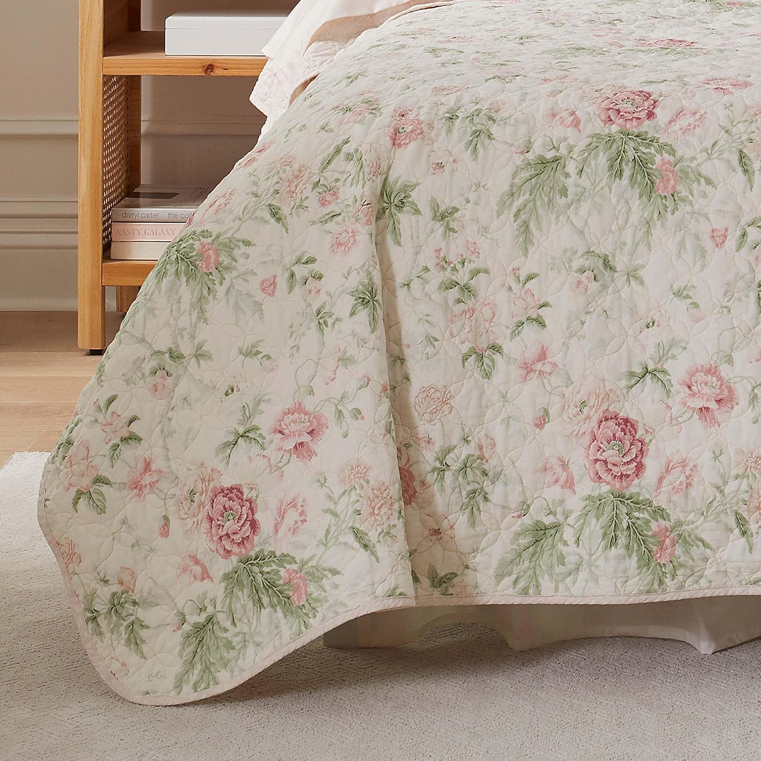 Laura Ashley Queen Quilt Set - Reversible Cotton Bedding with Shams