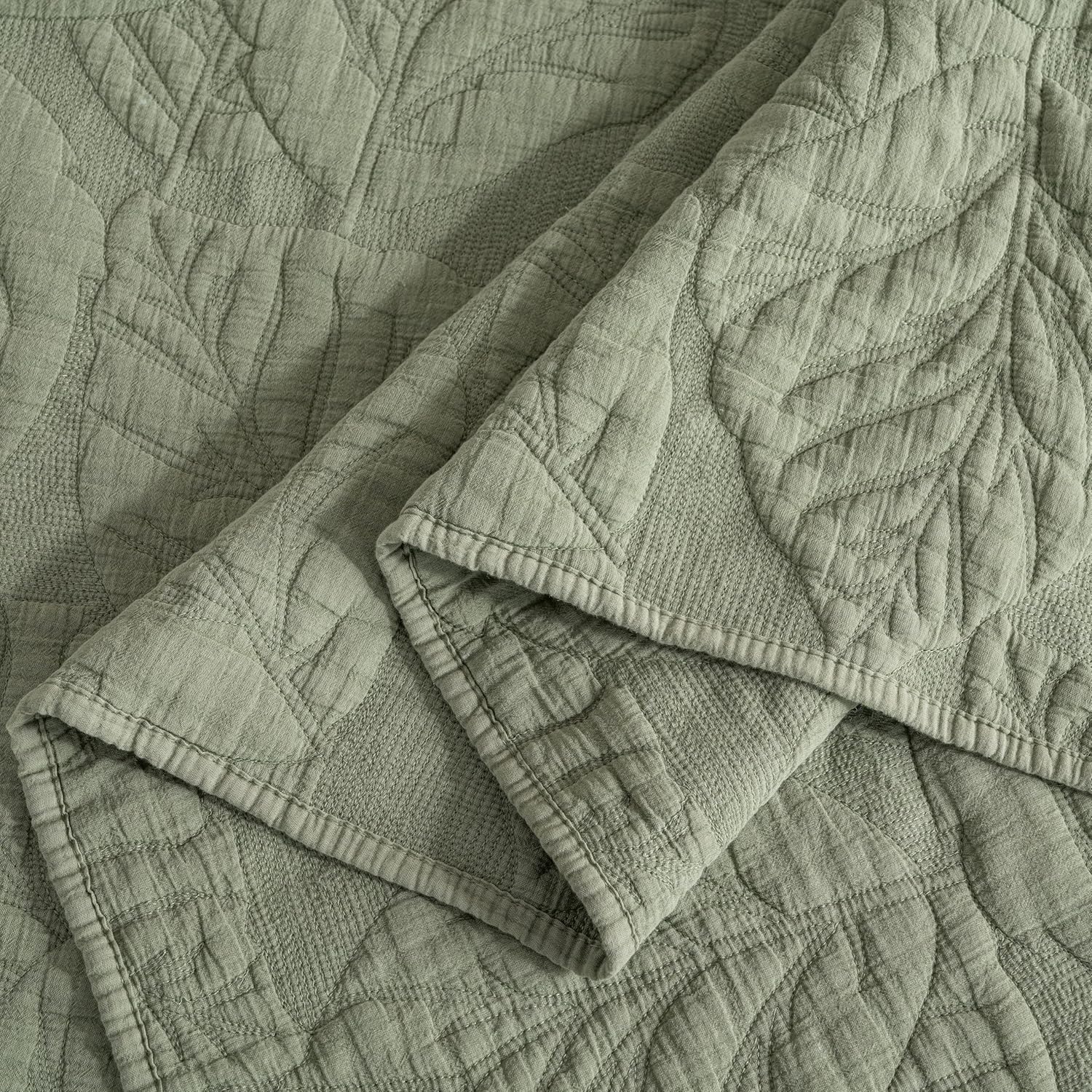 Texture Looms Cotton Quilt King Size Green Bedding Set
