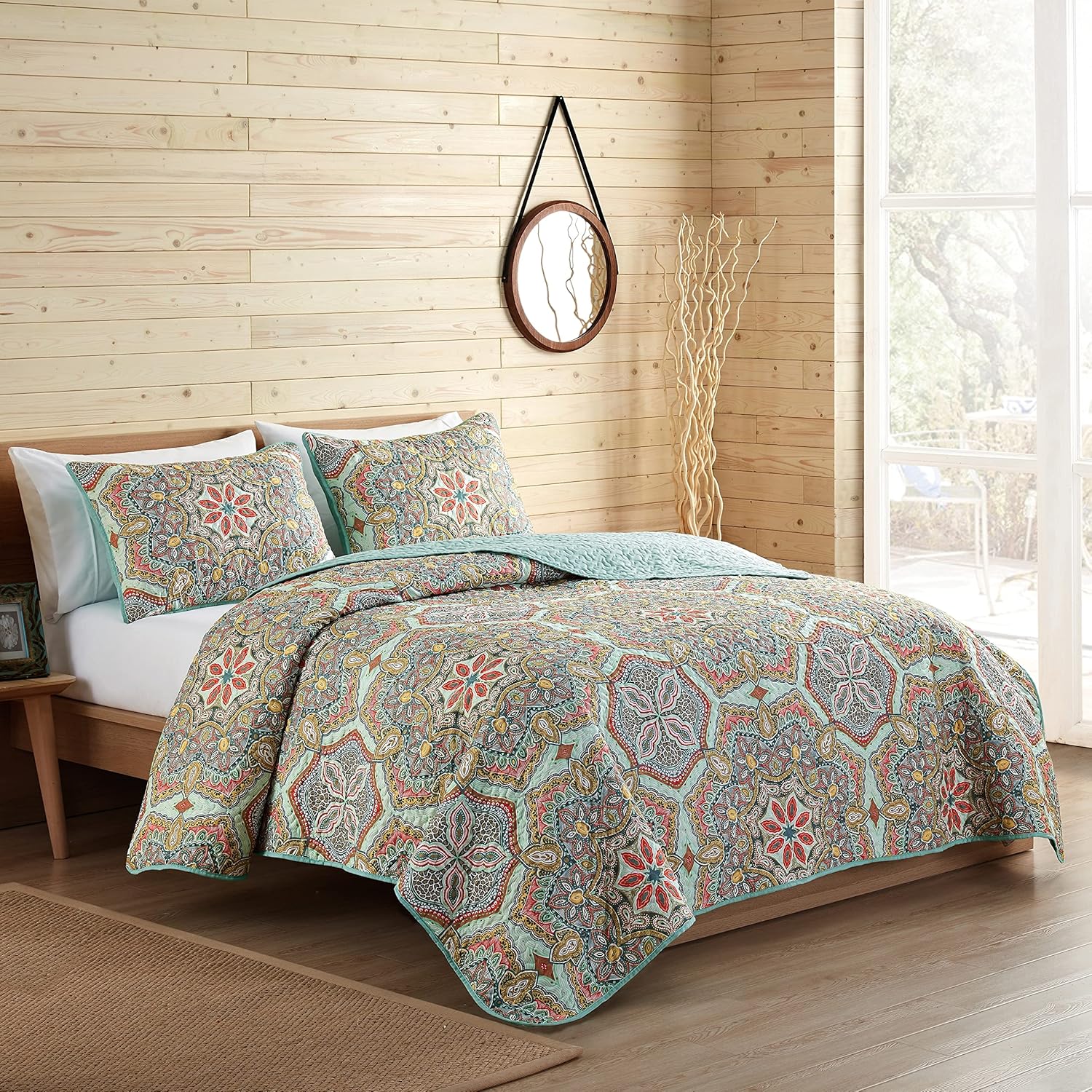 VCNY Home King Quilt Set 5-Piece Reversible