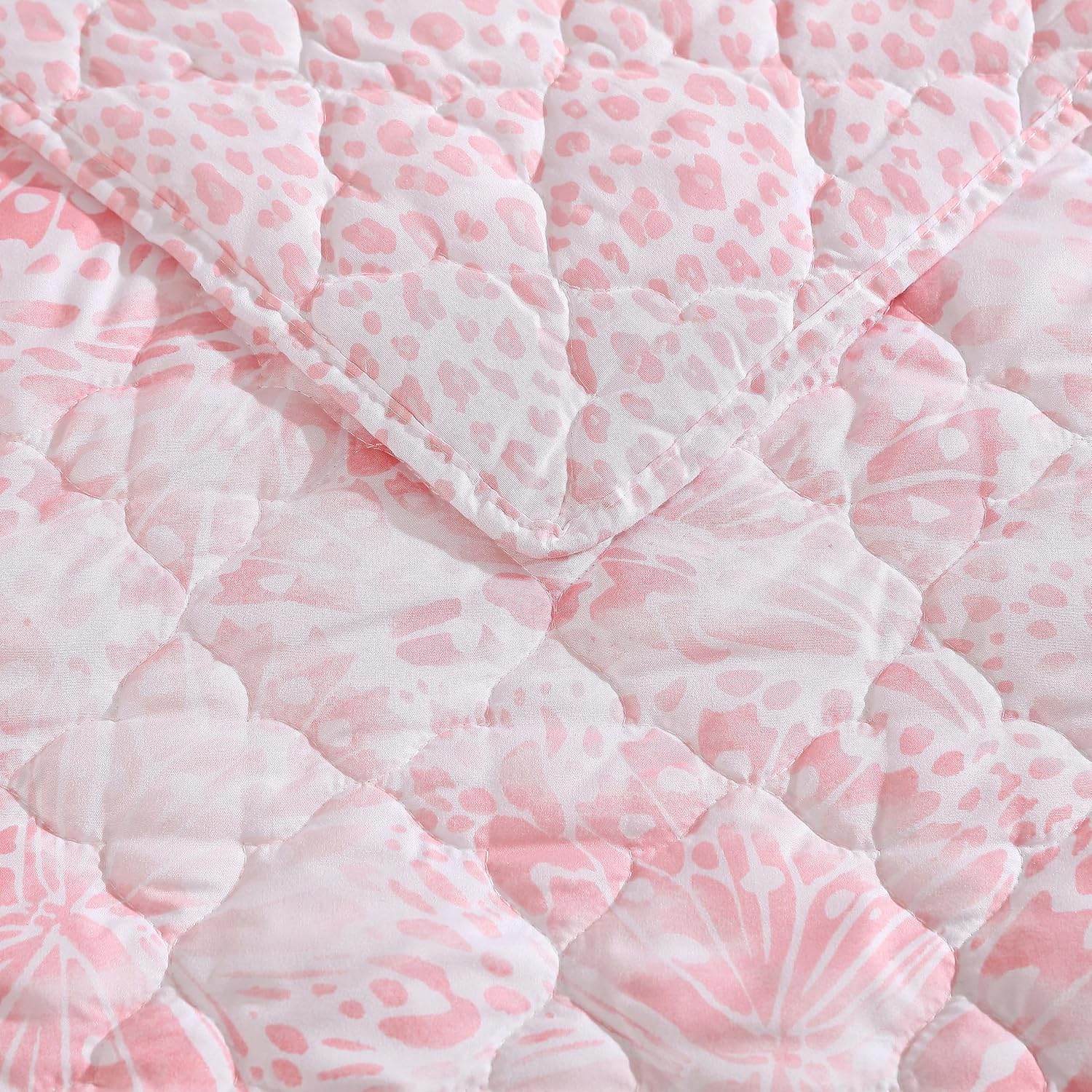 Betsey Johnson Quilt Set Butterfly Ombre Pink Queen