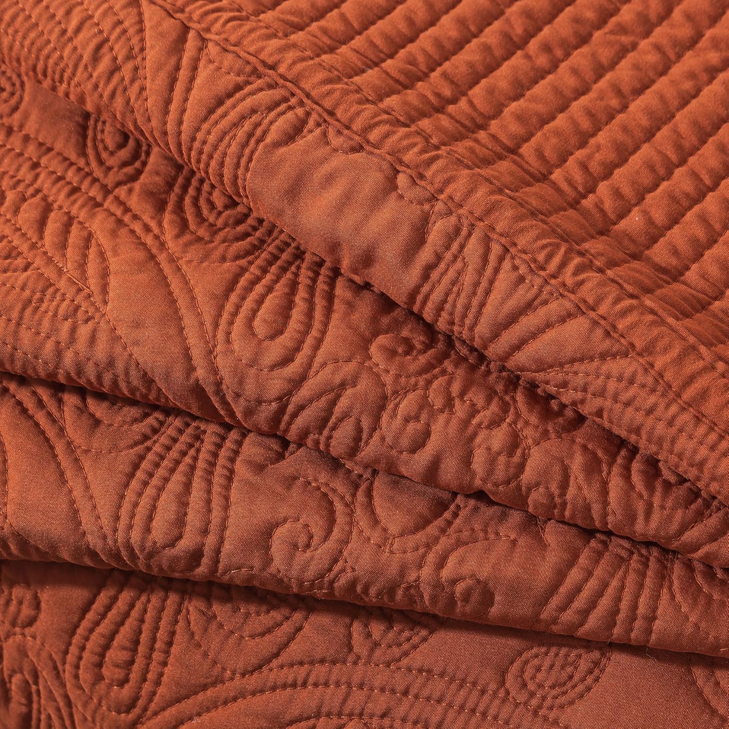 HoneiLife Oversized King Quilt Set - 128x120 Cal King 4-Piece
